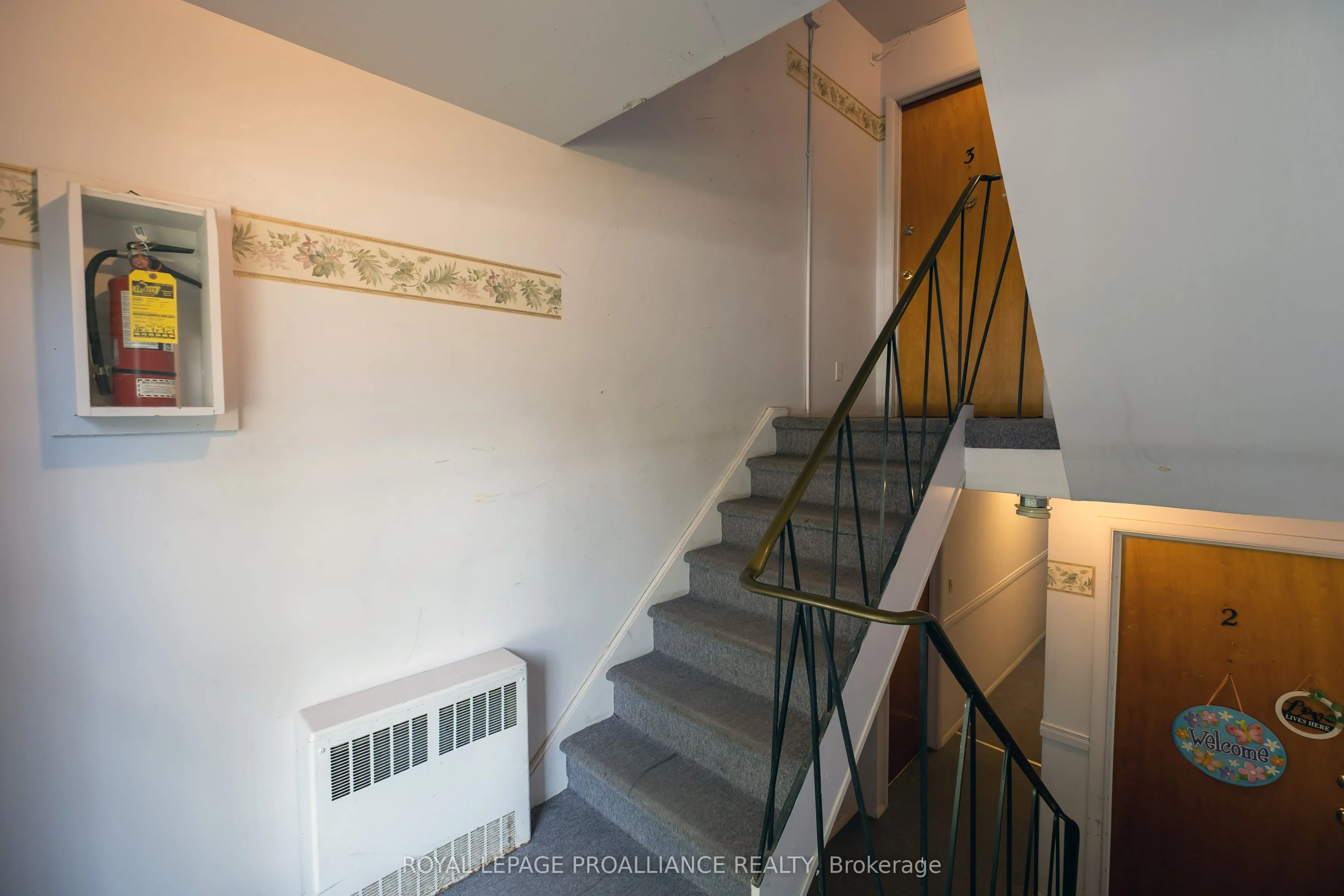 297-301 St. Lawrence Street E