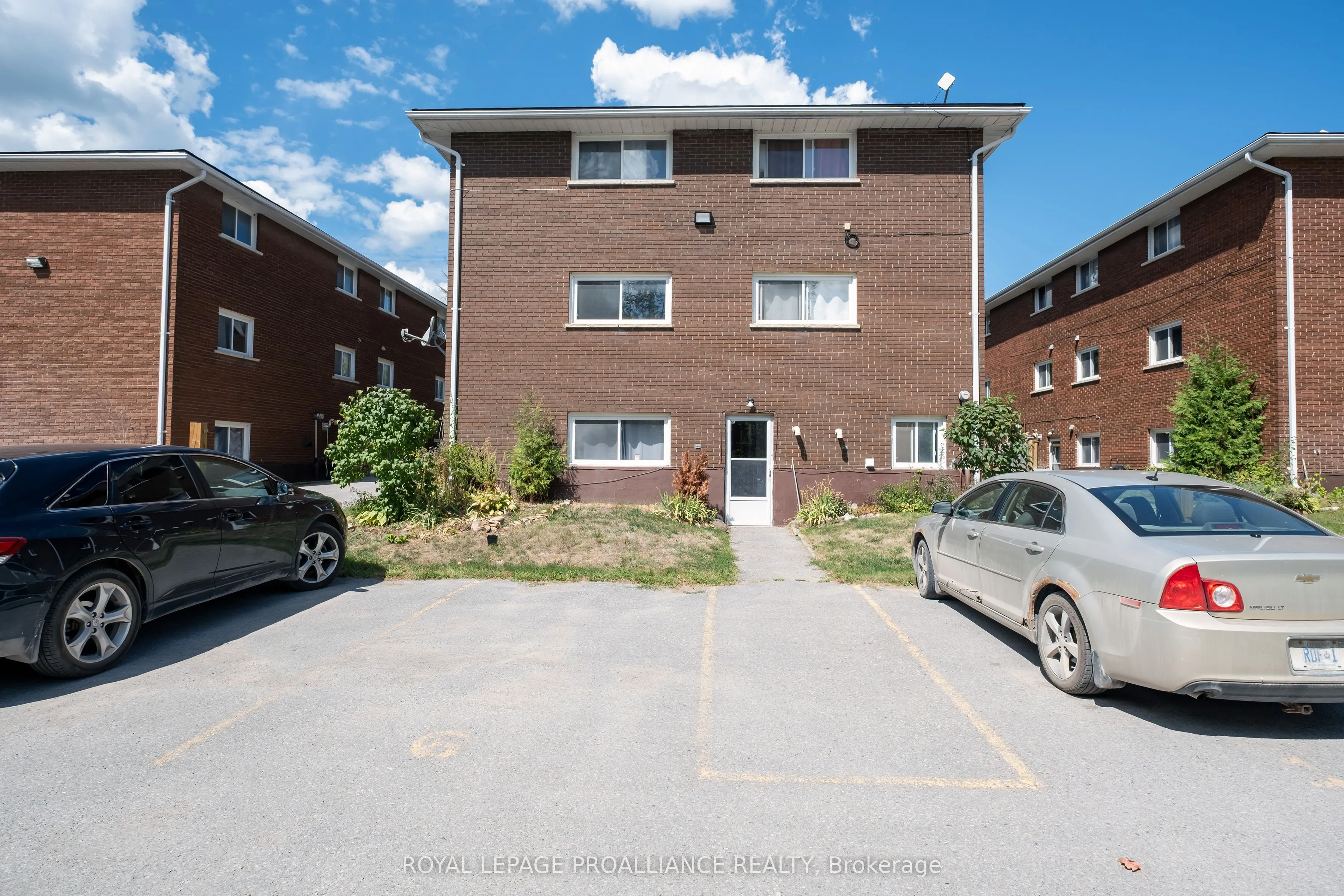 297-301 St. Lawrence Street E