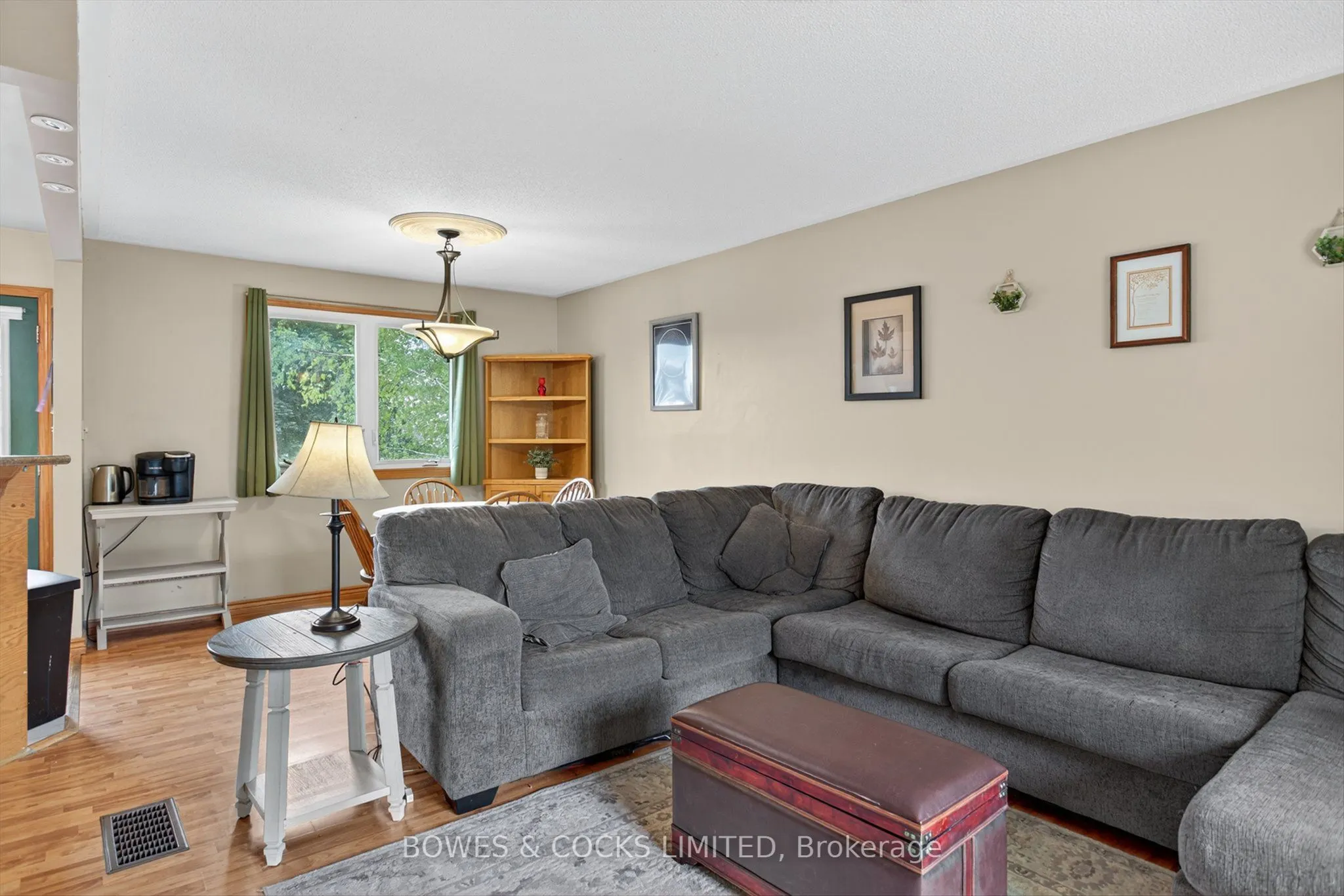 1349 Tudor Crescent