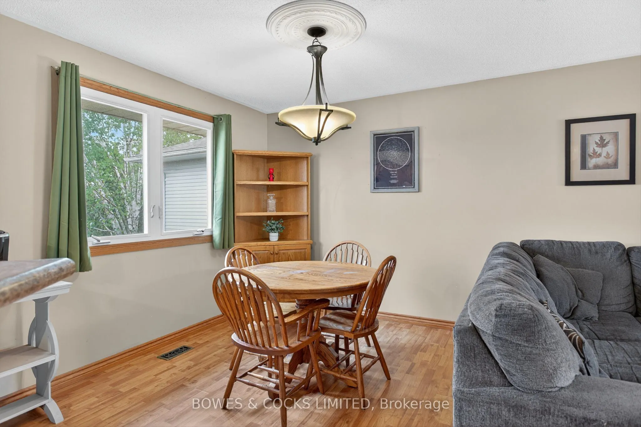 1349 Tudor Crescent