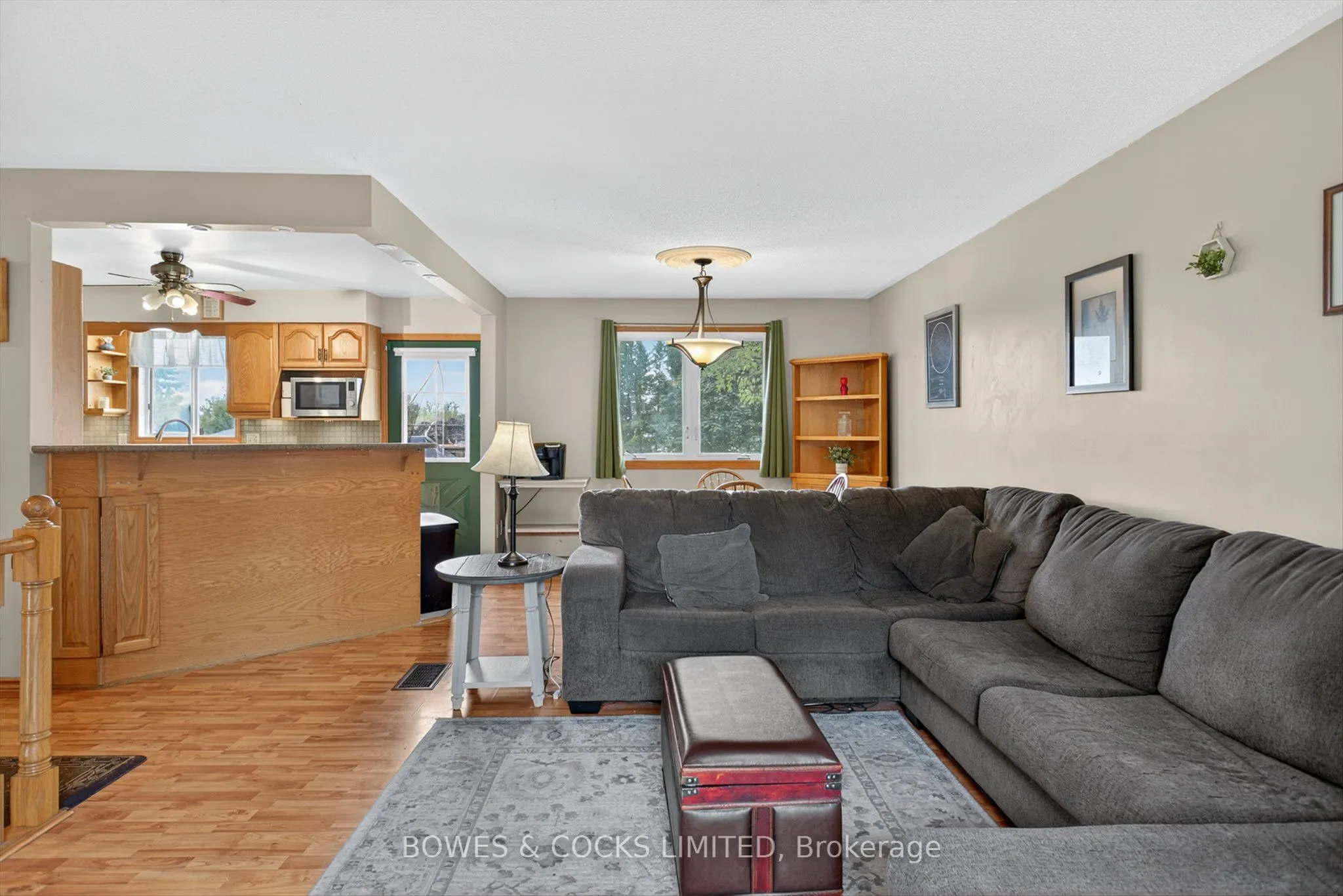 1349 Tudor Crescent