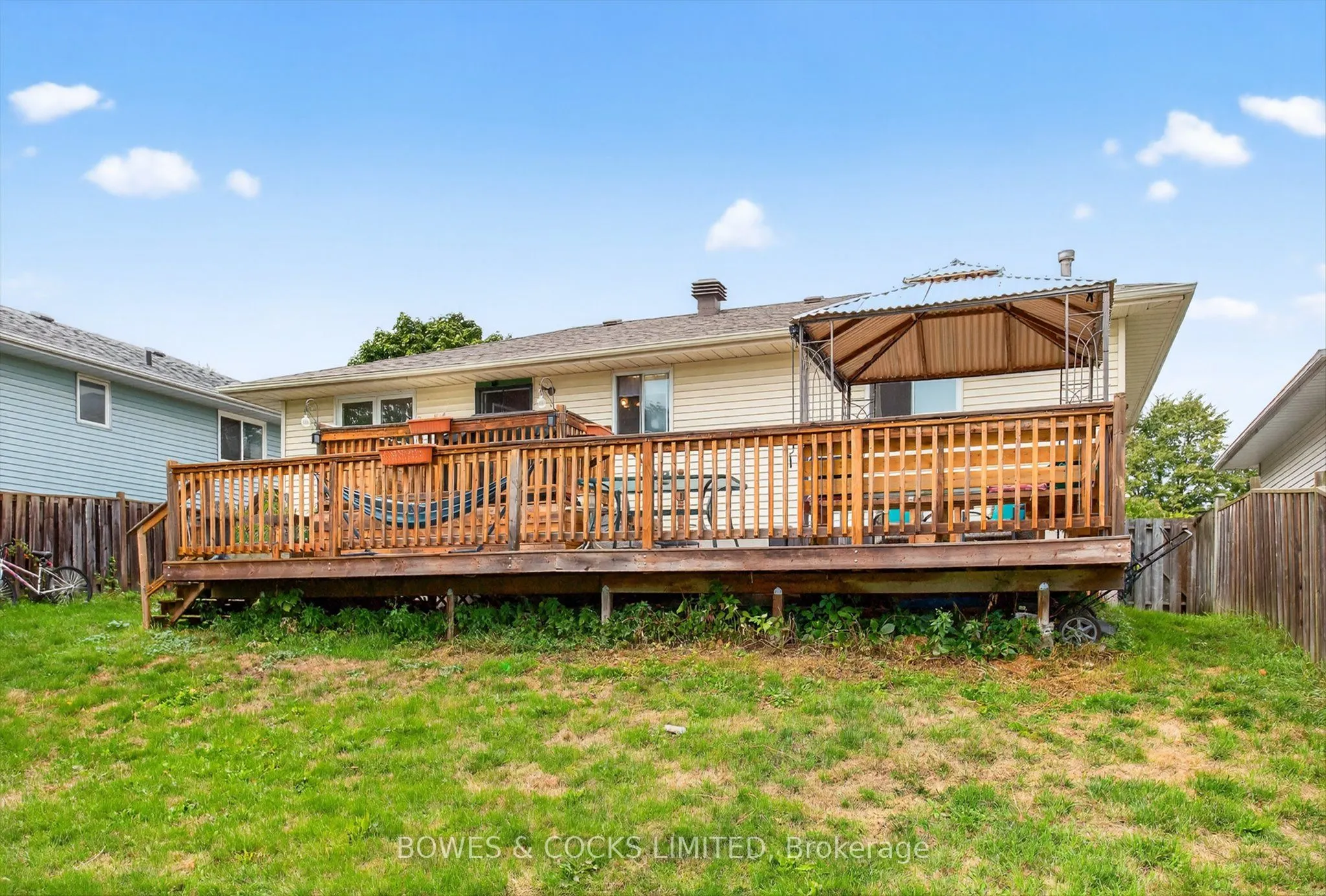 1349 Tudor Crescent