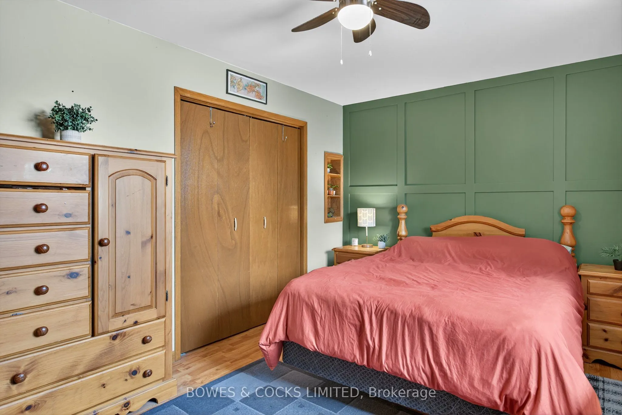 1349 Tudor Crescent