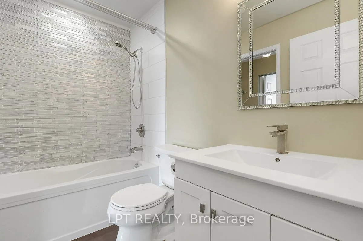1121 Bavlie Avenue, #13