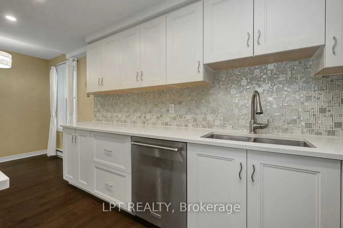 1121 Bavlie Avenue, #13