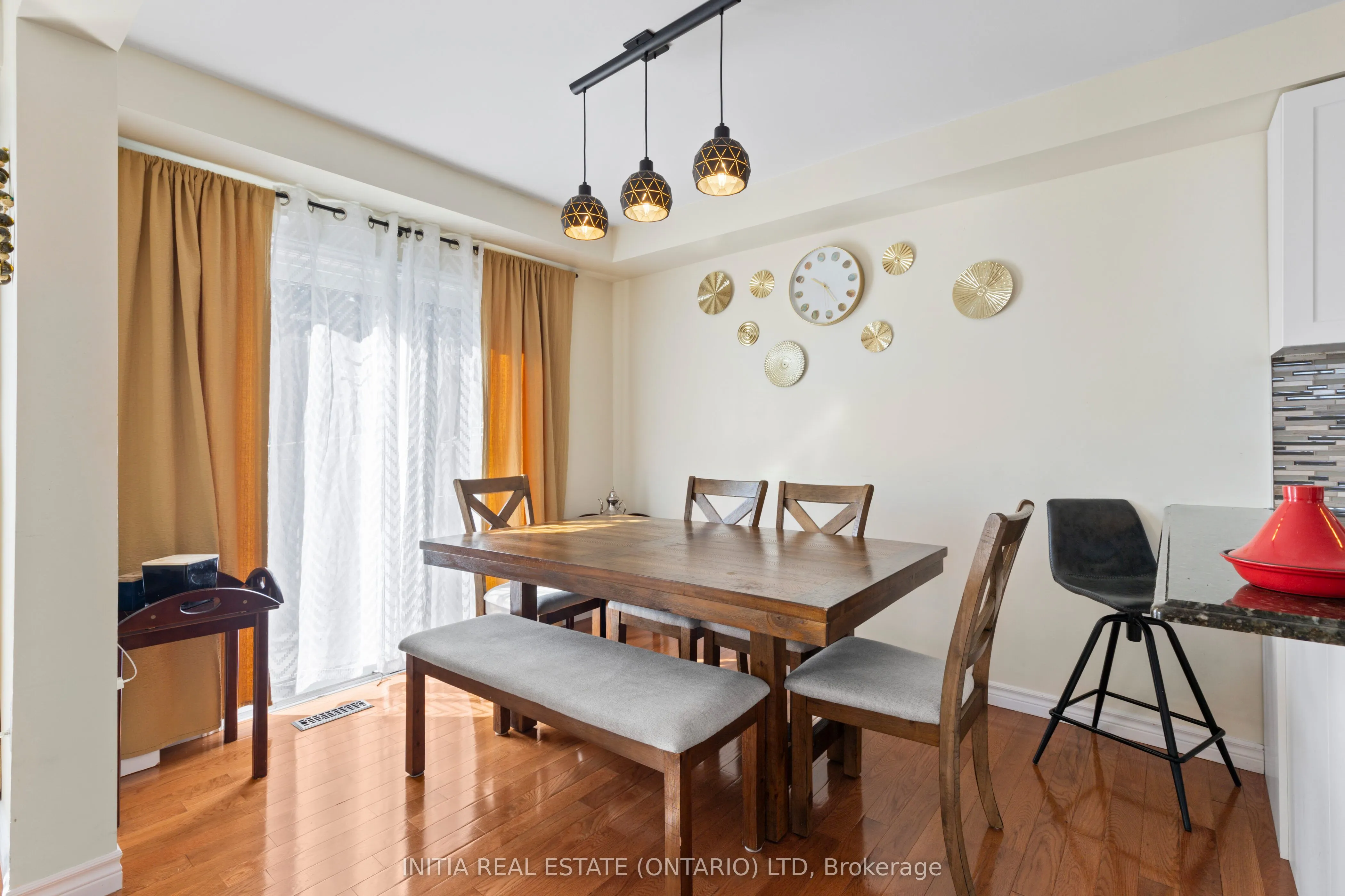 700 Osgoode Drive, #16