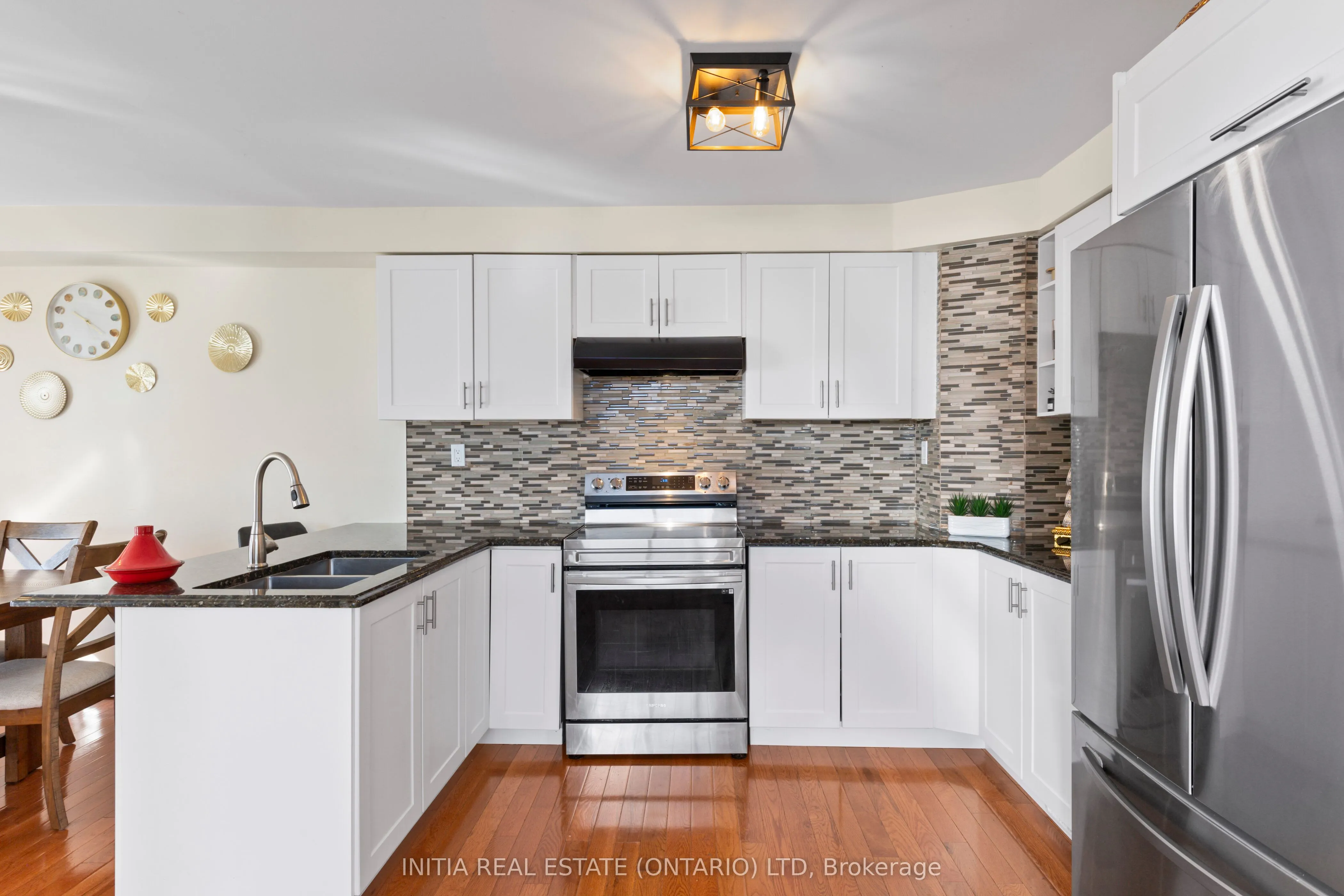 700 Osgoode Drive, #16
