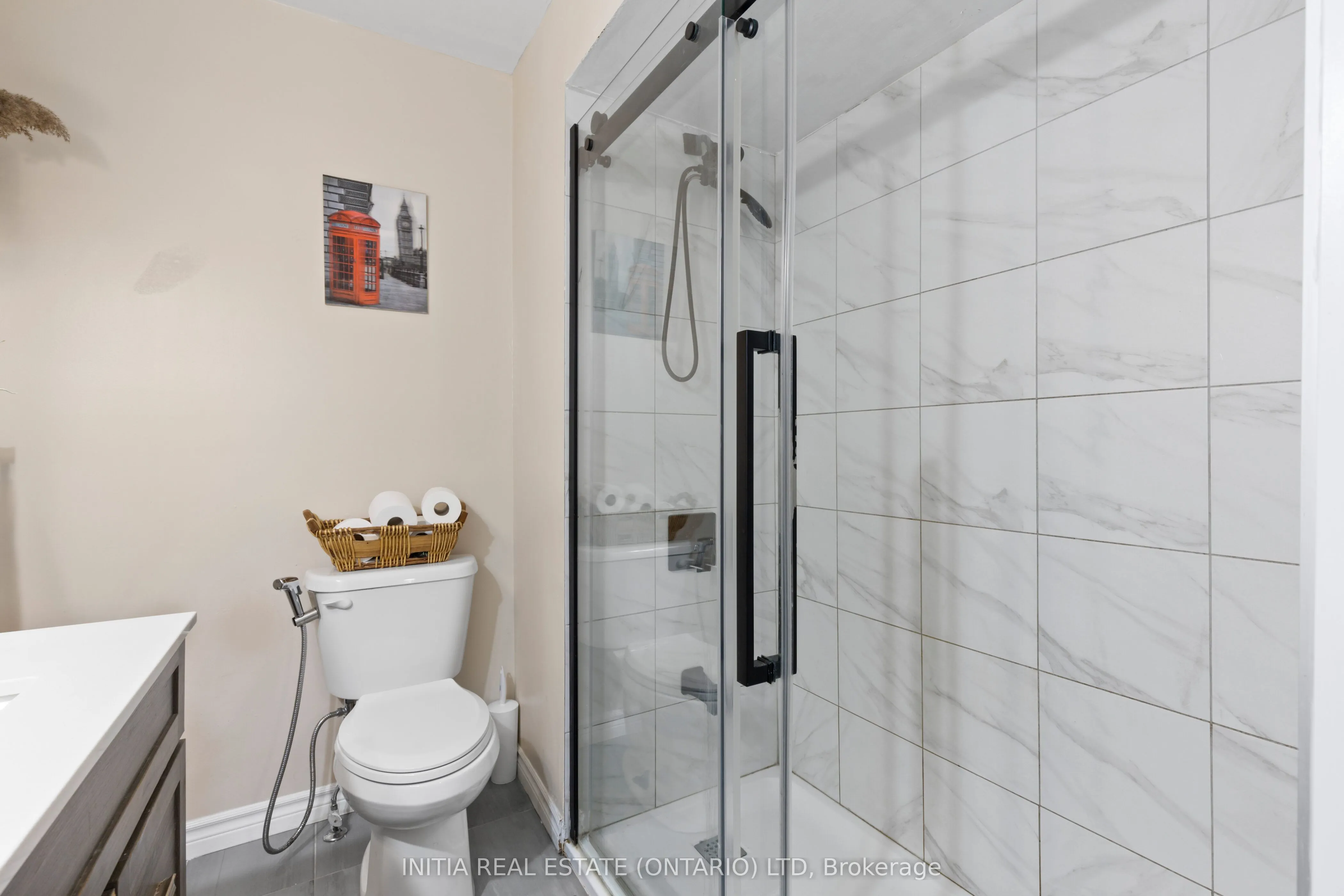 700 Osgoode Drive, #16