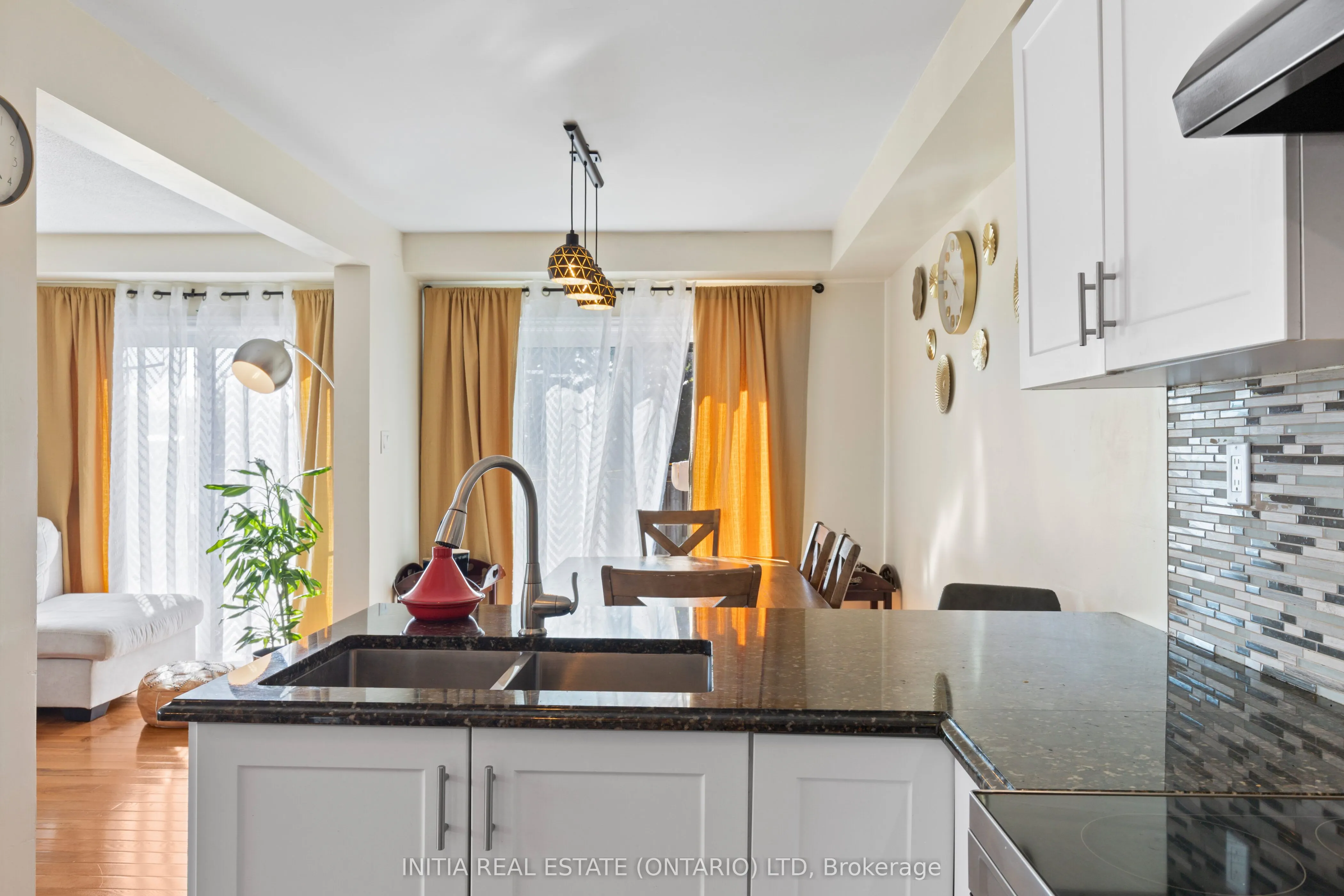 700 Osgoode Drive, #16