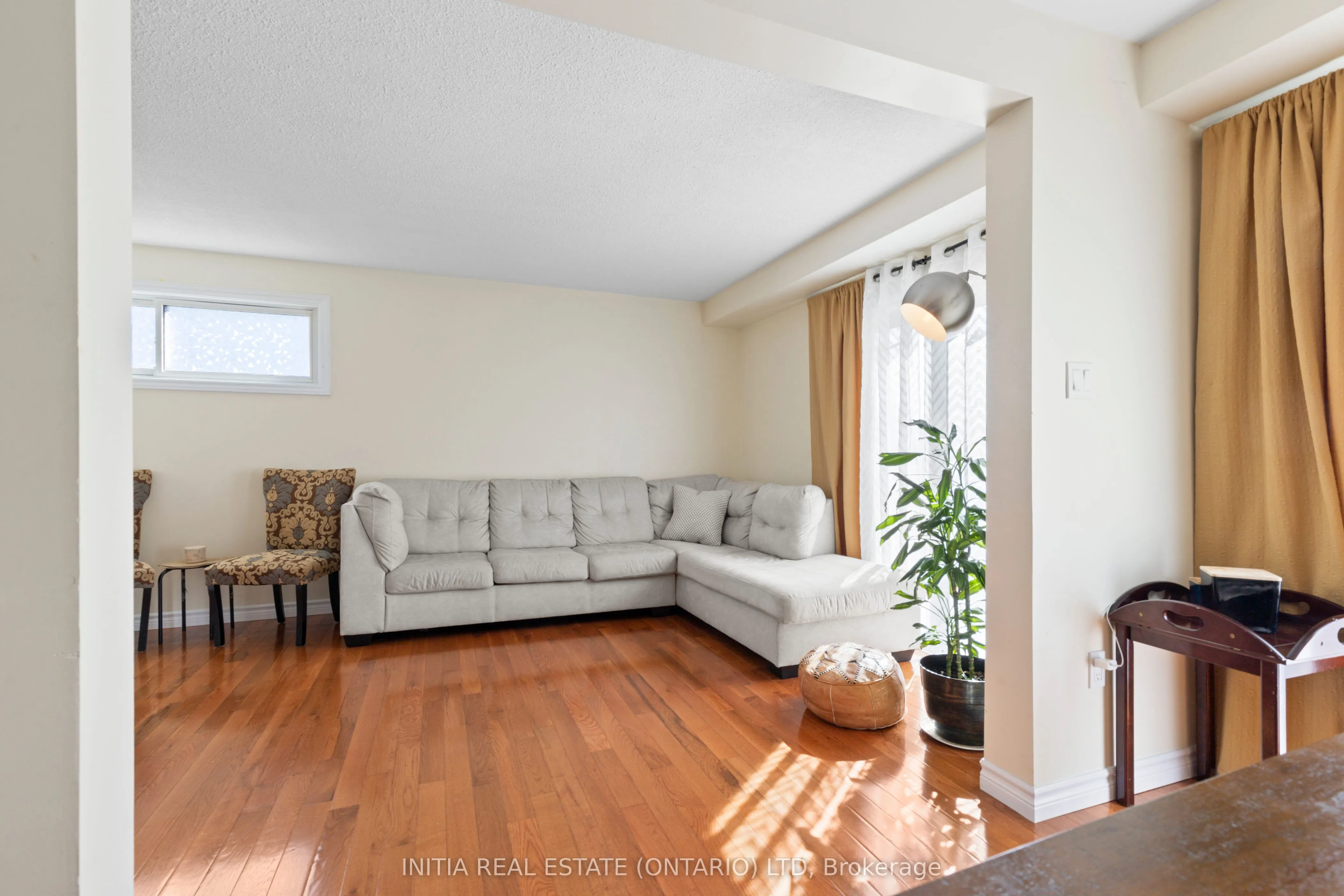 700 Osgoode Drive, #16