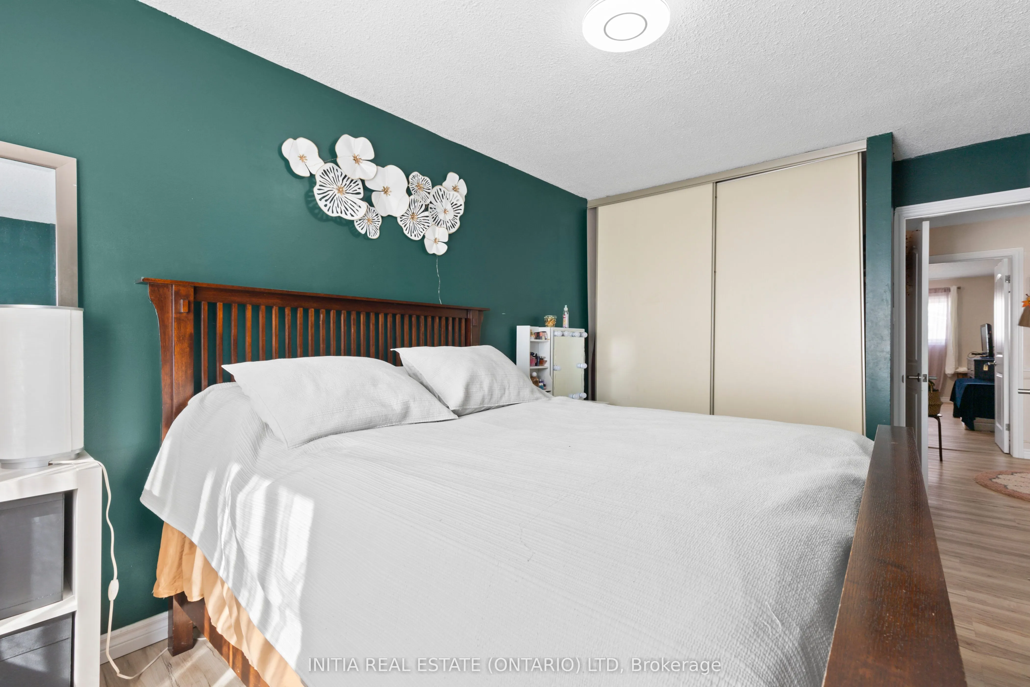 700 Osgoode Drive, #16