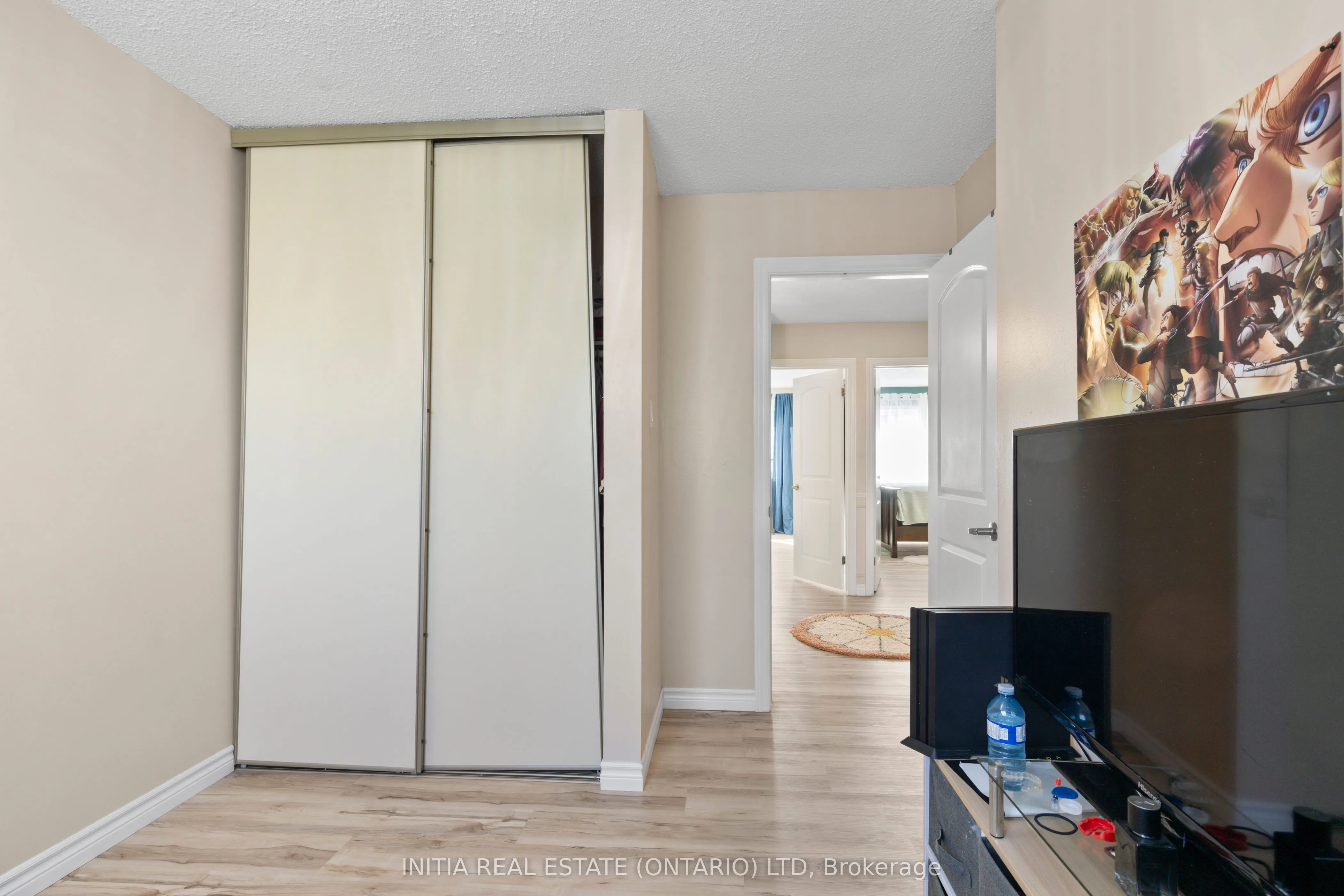 700 Osgoode Drive, #16