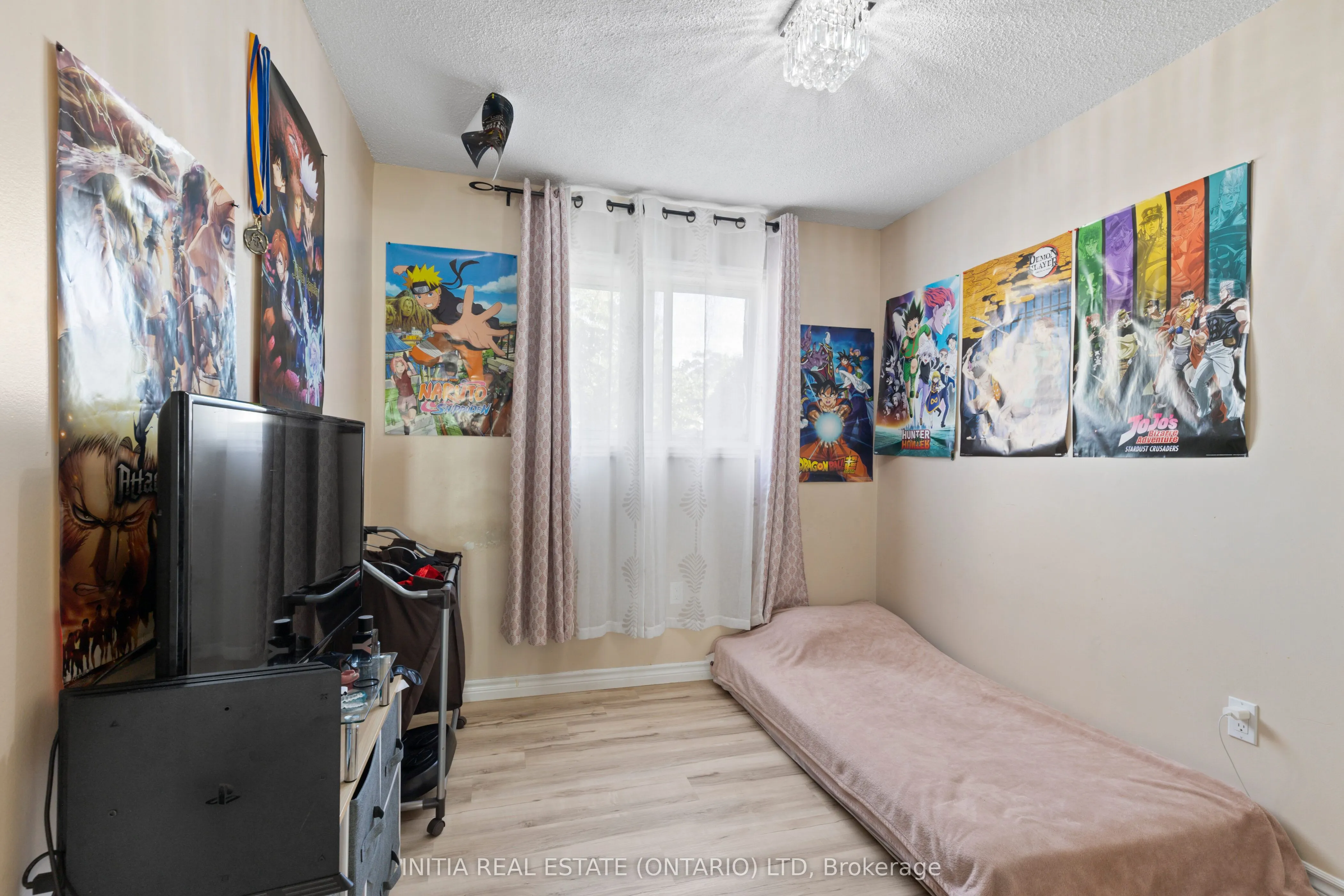 700 Osgoode Drive, #16