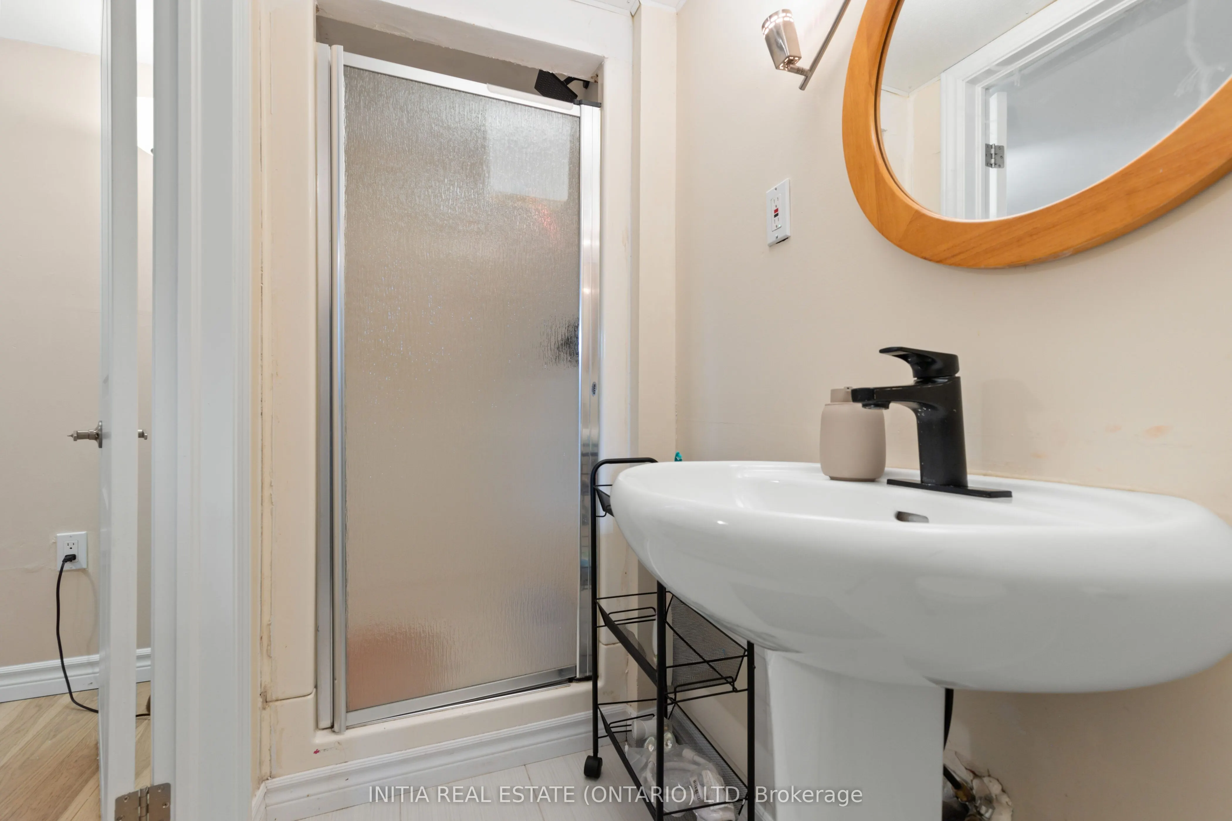 700 Osgoode Drive, #16