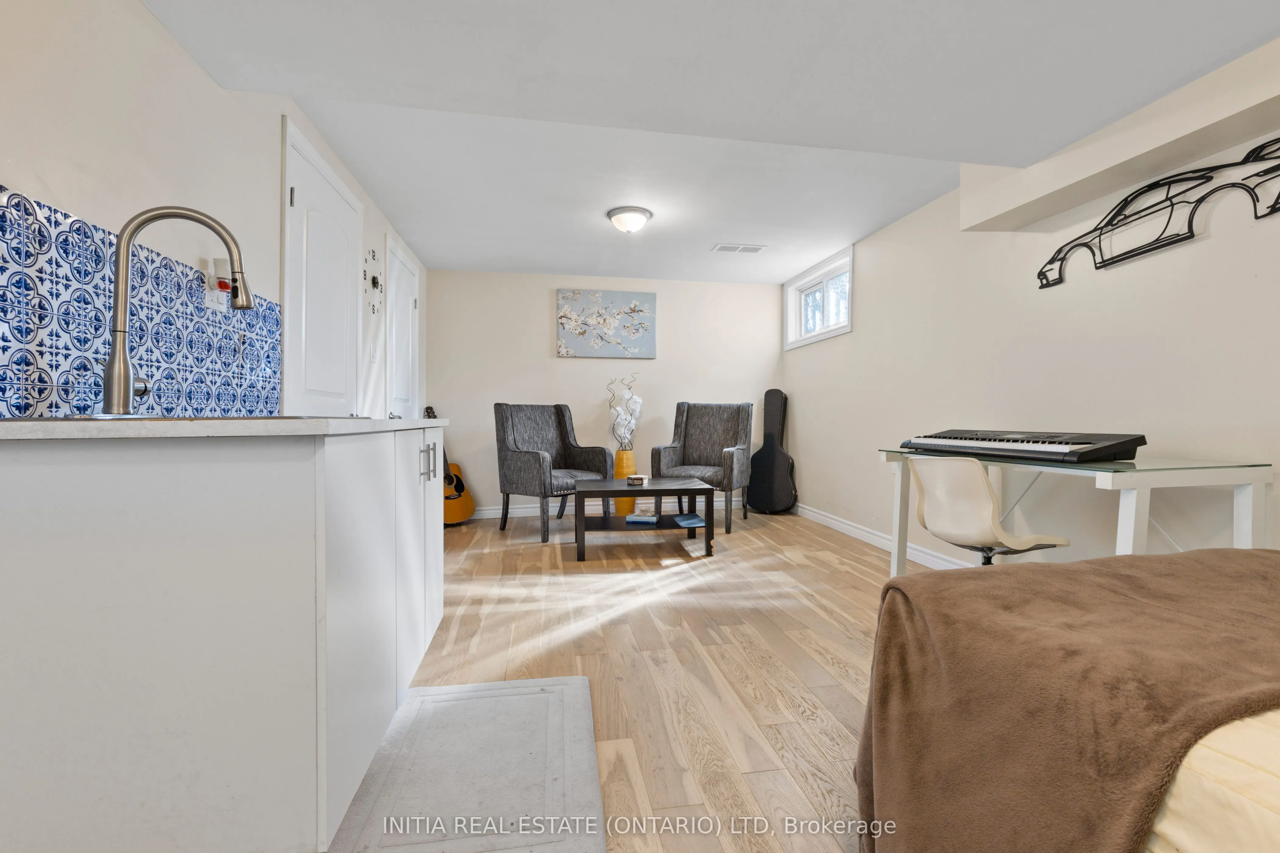 700 Osgoode Drive, #16