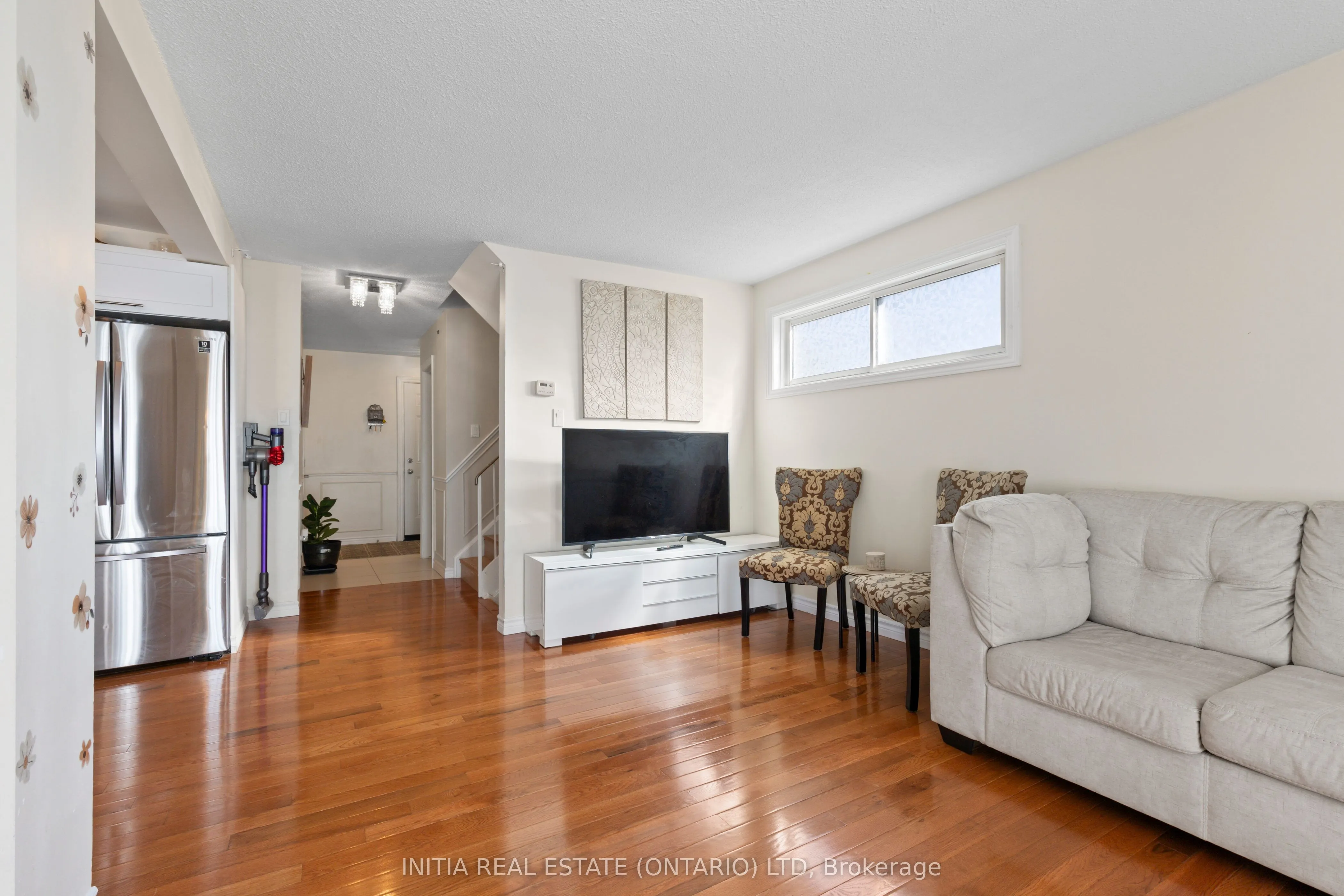 700 Osgoode Drive, #16