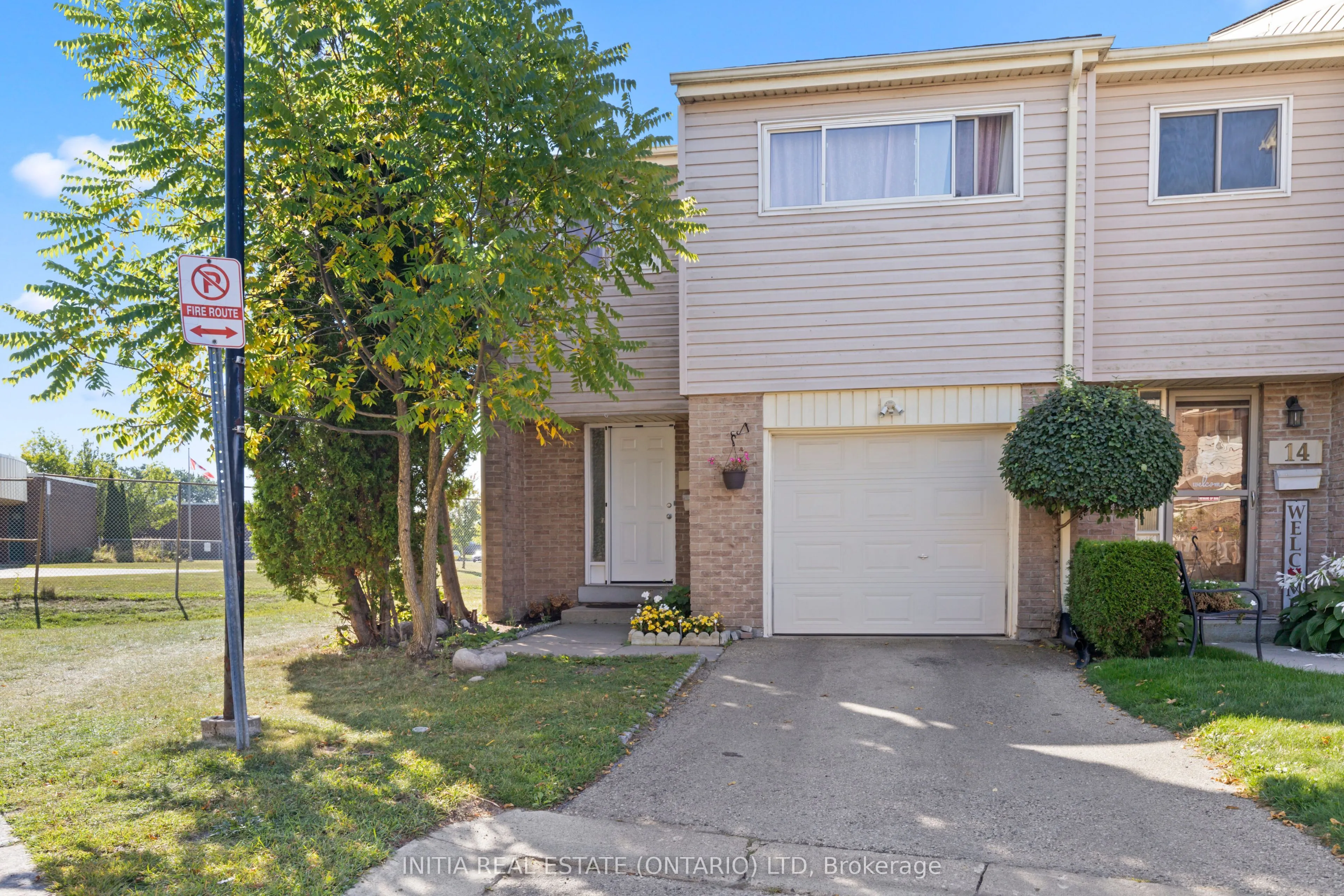700 Osgoode Drive, #16