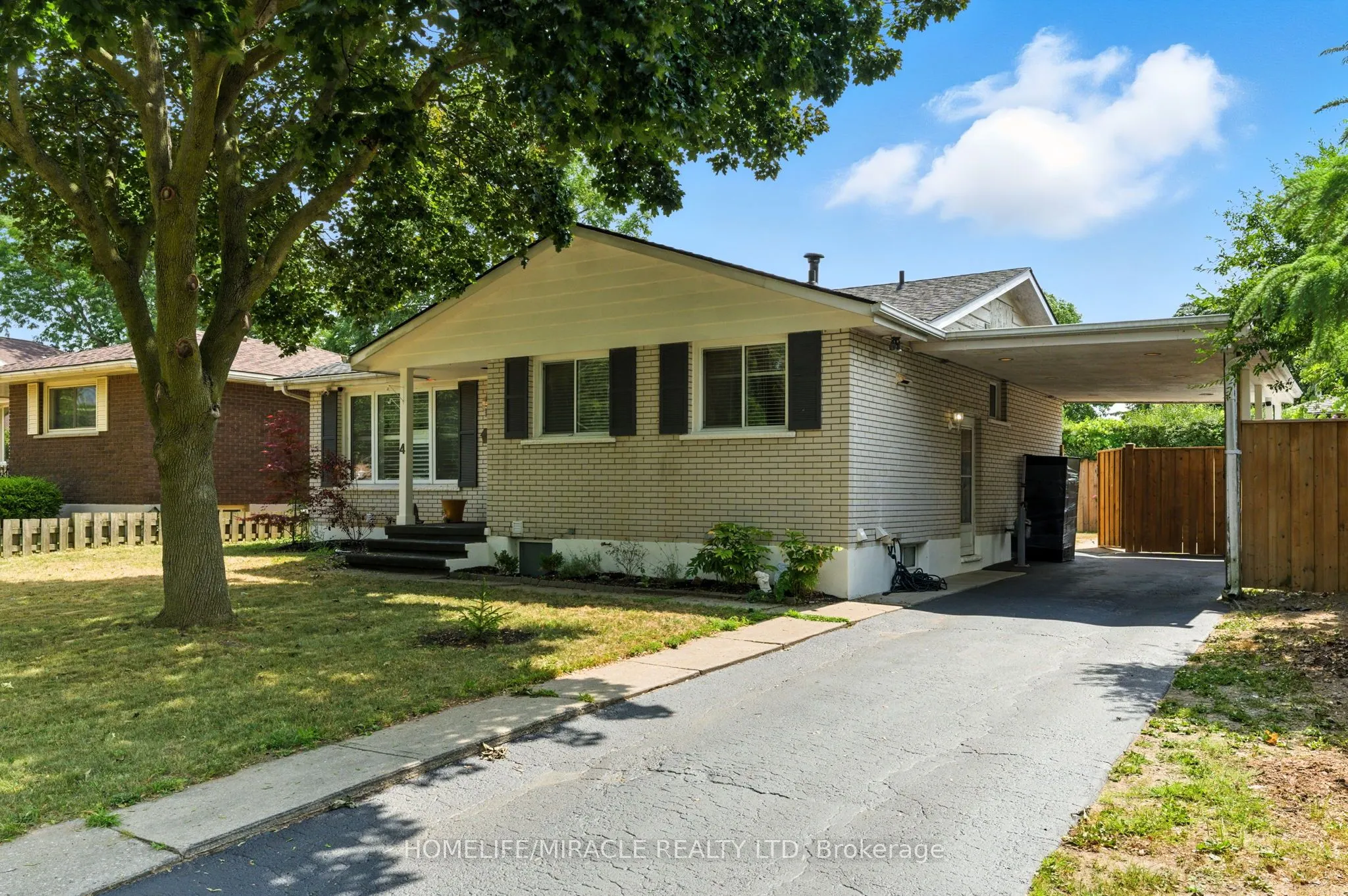 4 Ronald Street