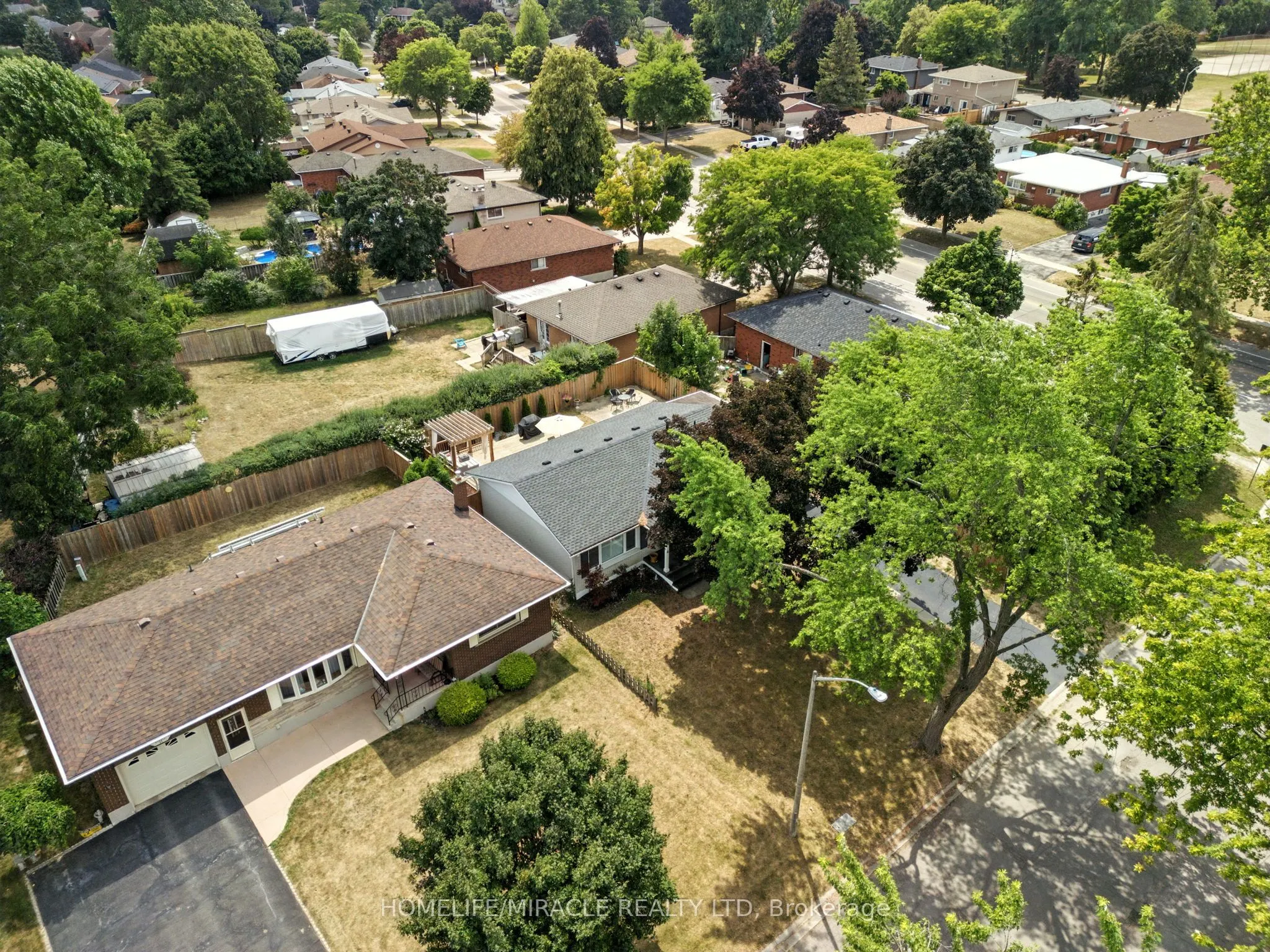 4 Ronald Street