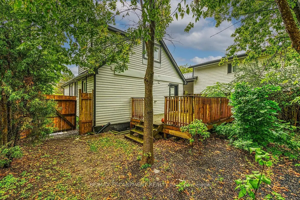 34 Rykert Street