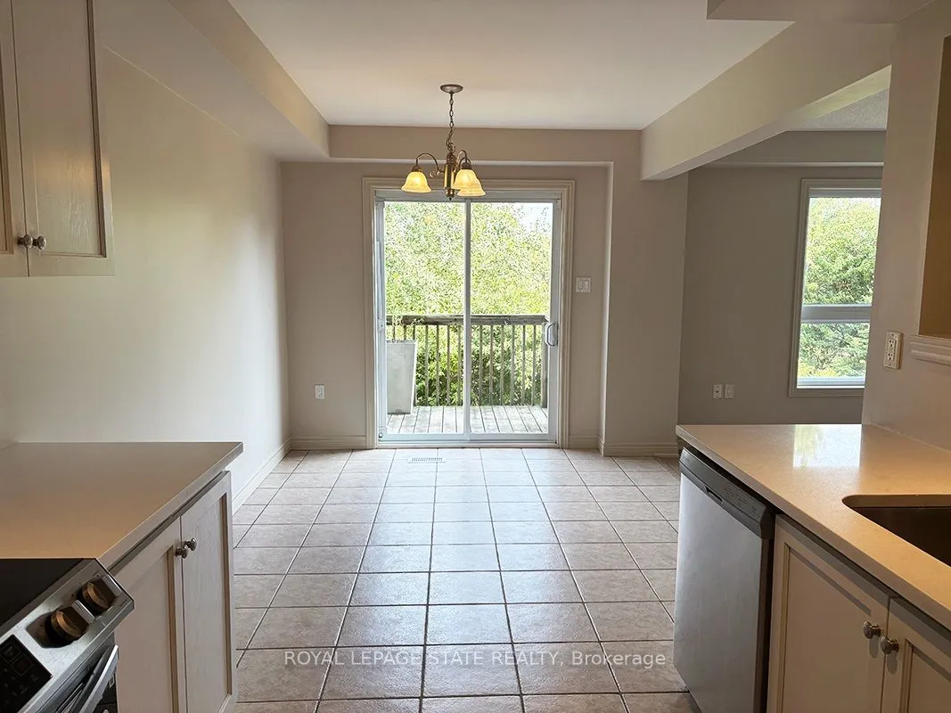 25 Ivybridge Drive, #16