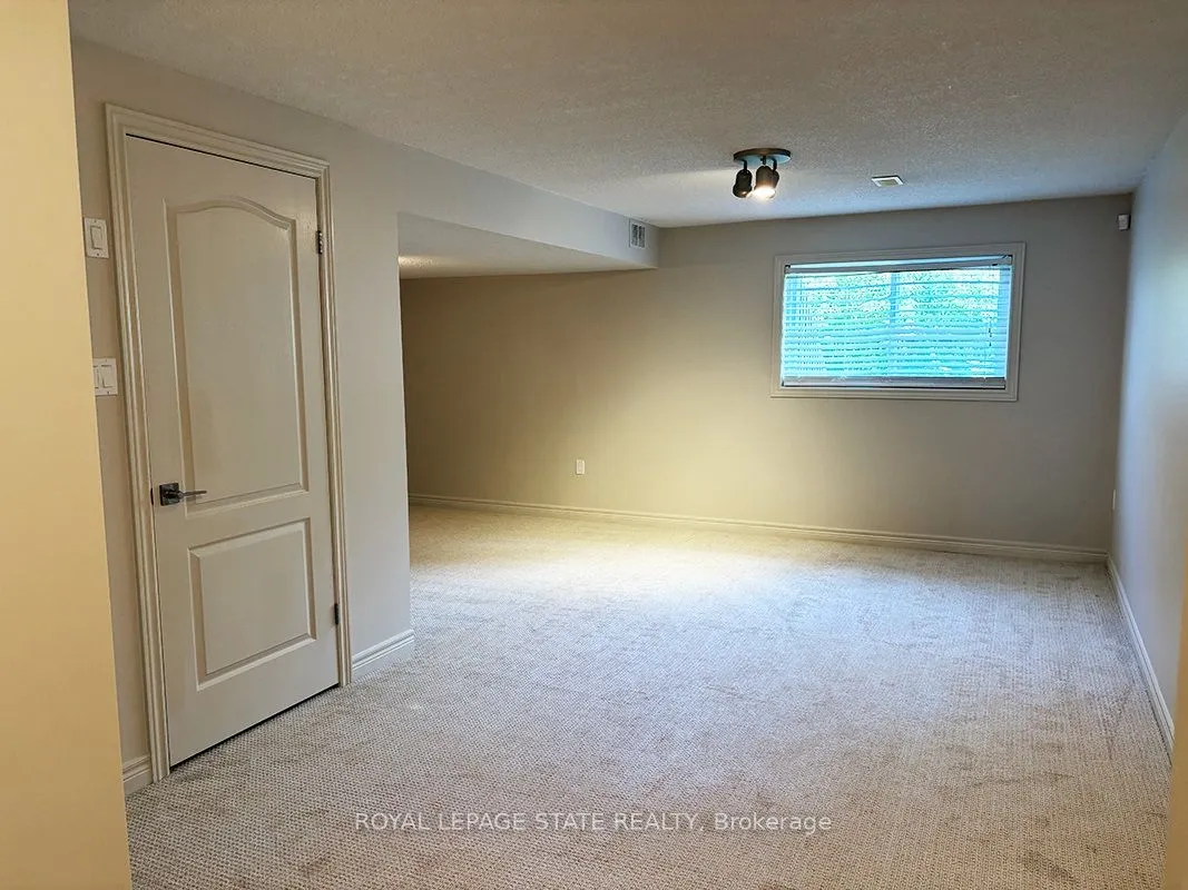 25 Ivybridge Drive, #16