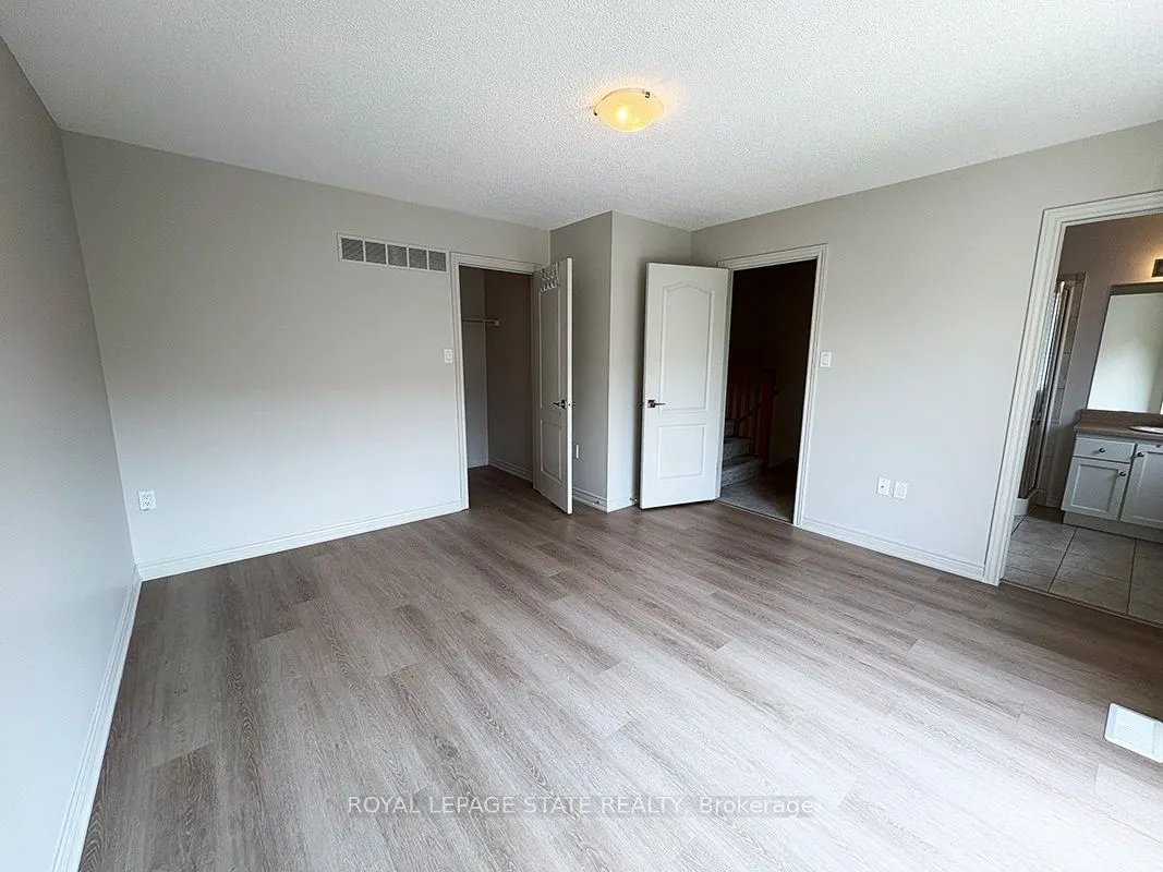 25 Ivybridge Drive, #16