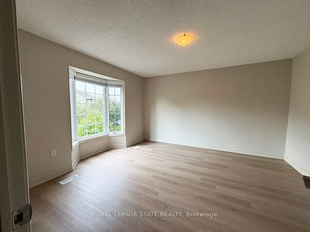 25 Ivybridge Drive, #16