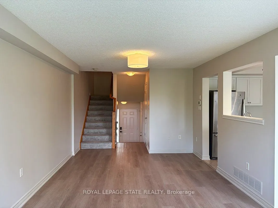 25 Ivybridge Drive, #16