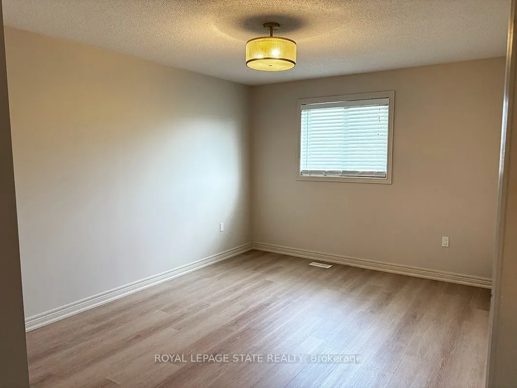 25 Ivybridge Drive, #16