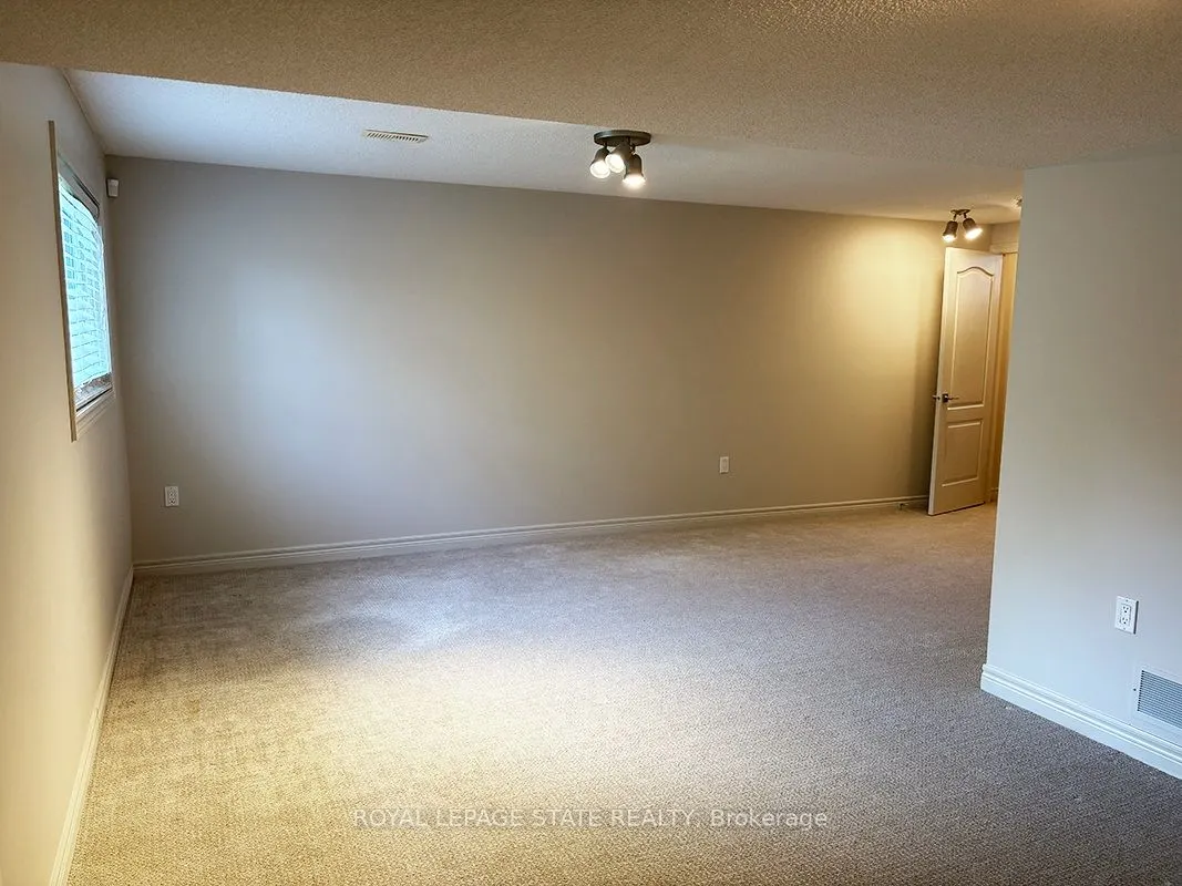 25 Ivybridge Drive, #16