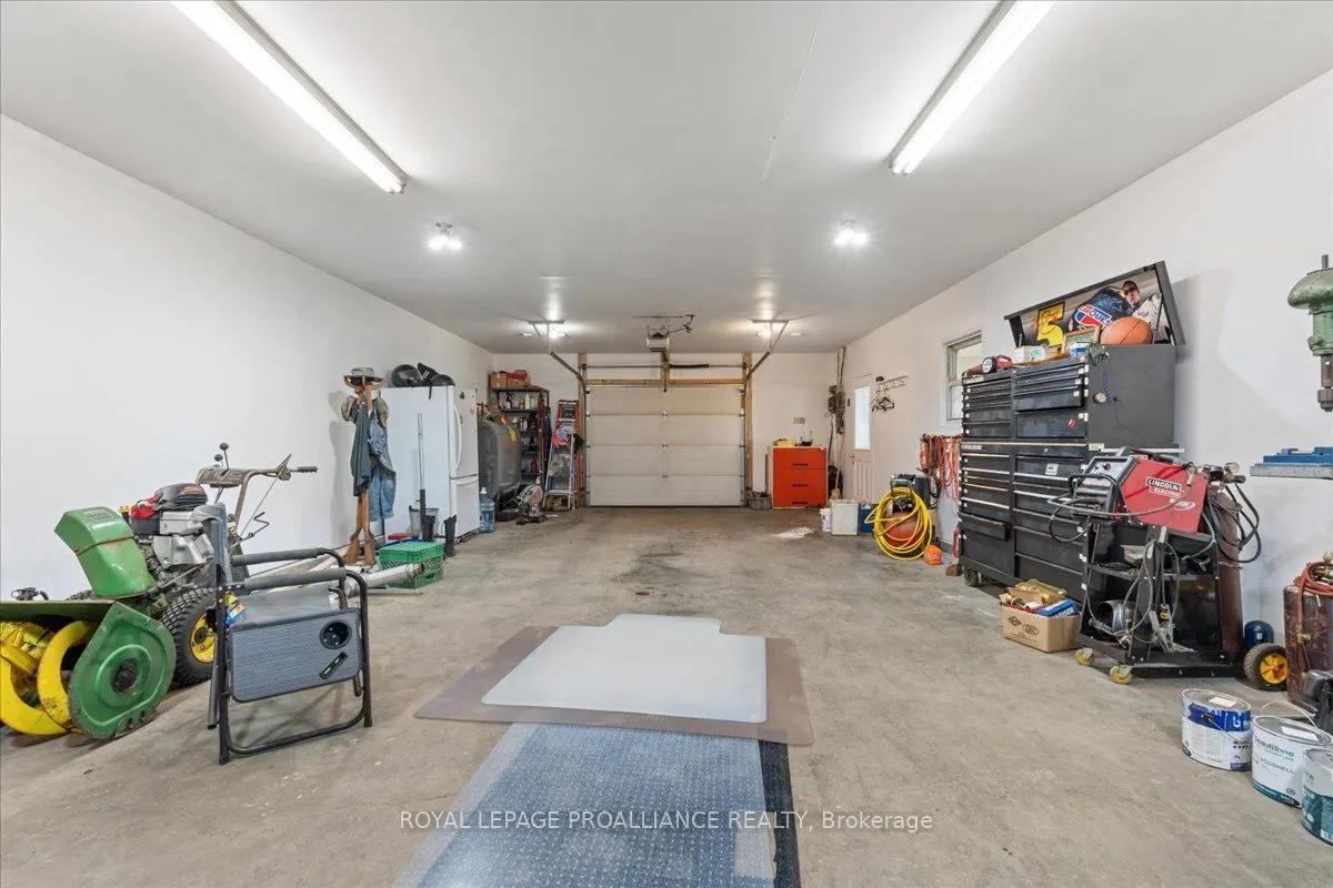 356 Dufferin Avenue