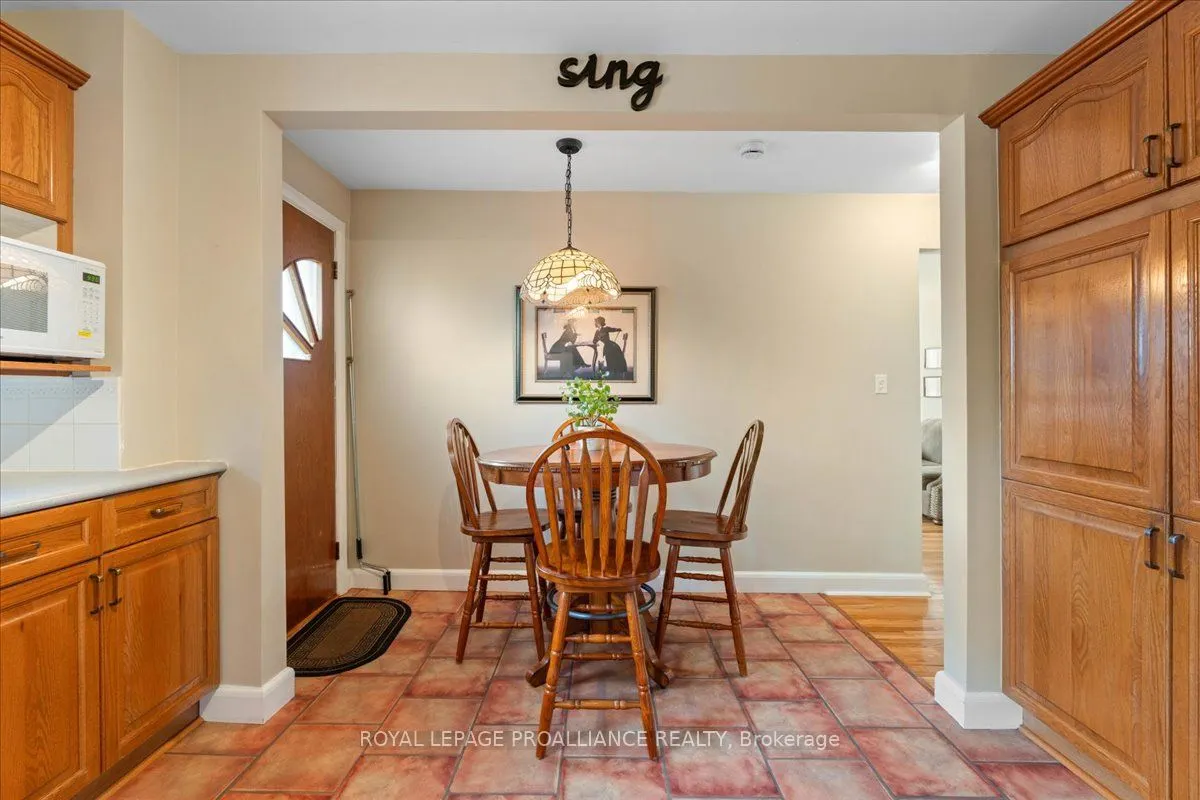 356 Dufferin Avenue