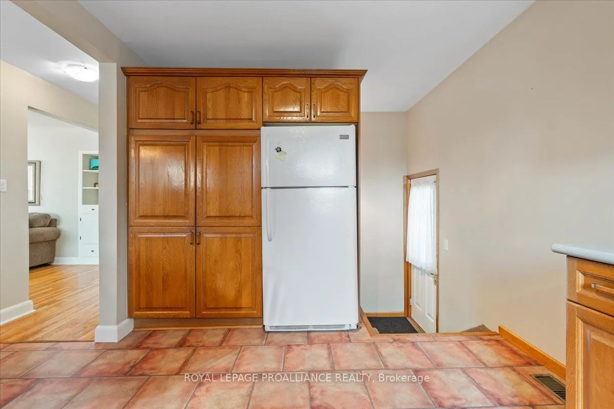 356 Dufferin Avenue