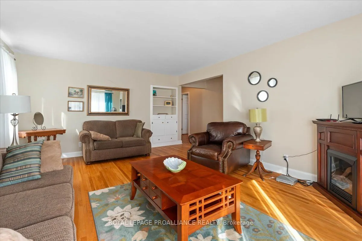 356 Dufferin Avenue