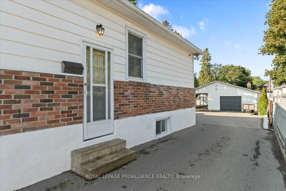 356 Dufferin Avenue