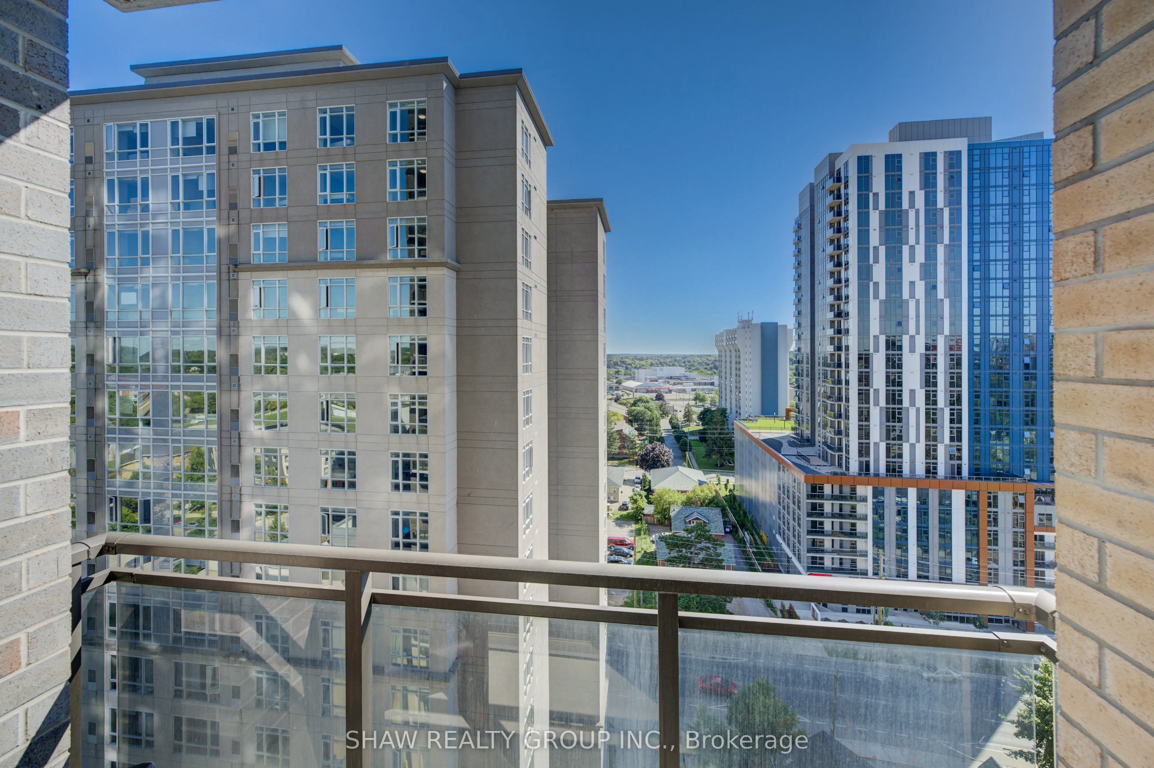 318 Spruce Street, #1203