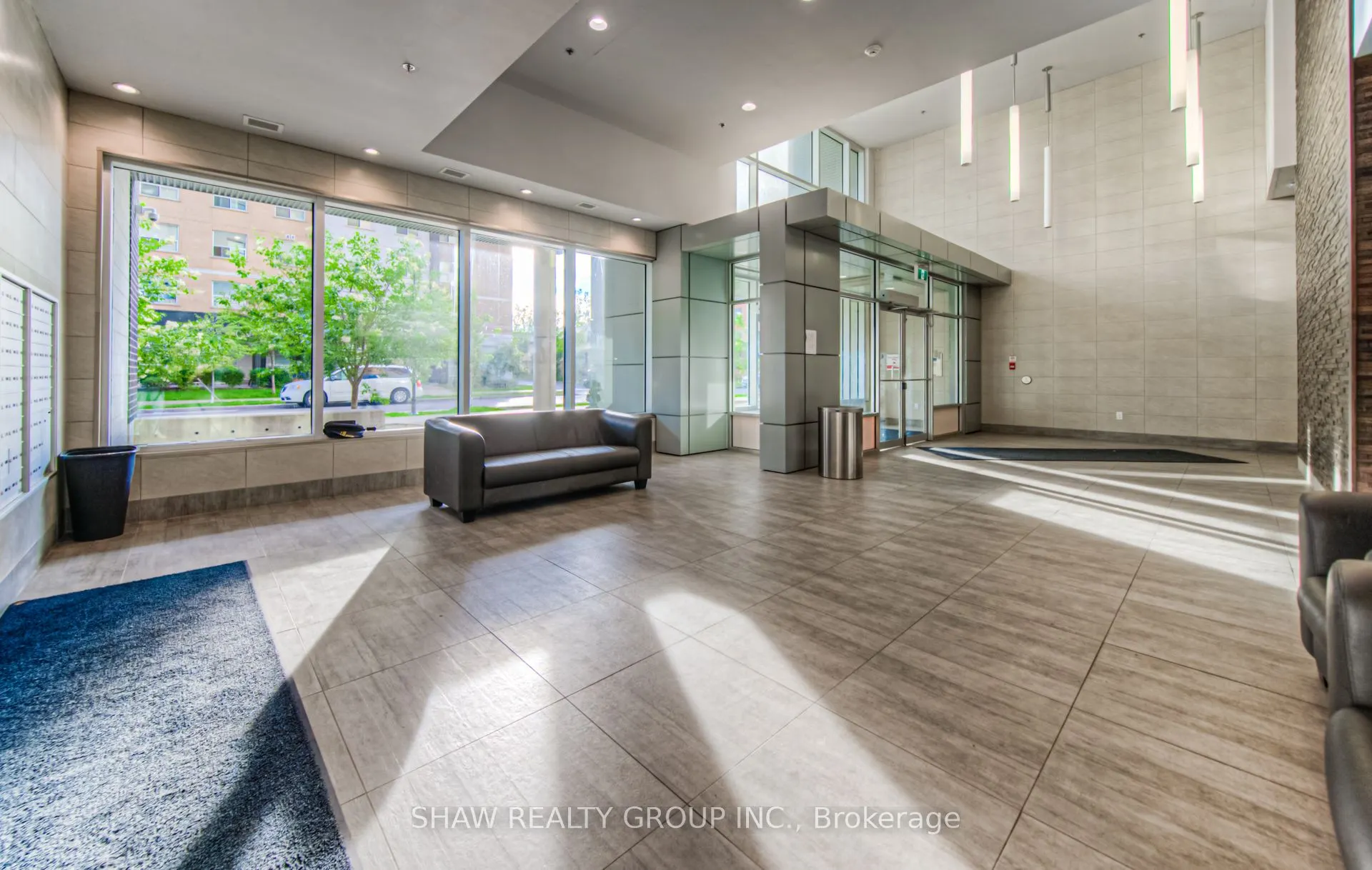 318 Spruce Street, #1203
