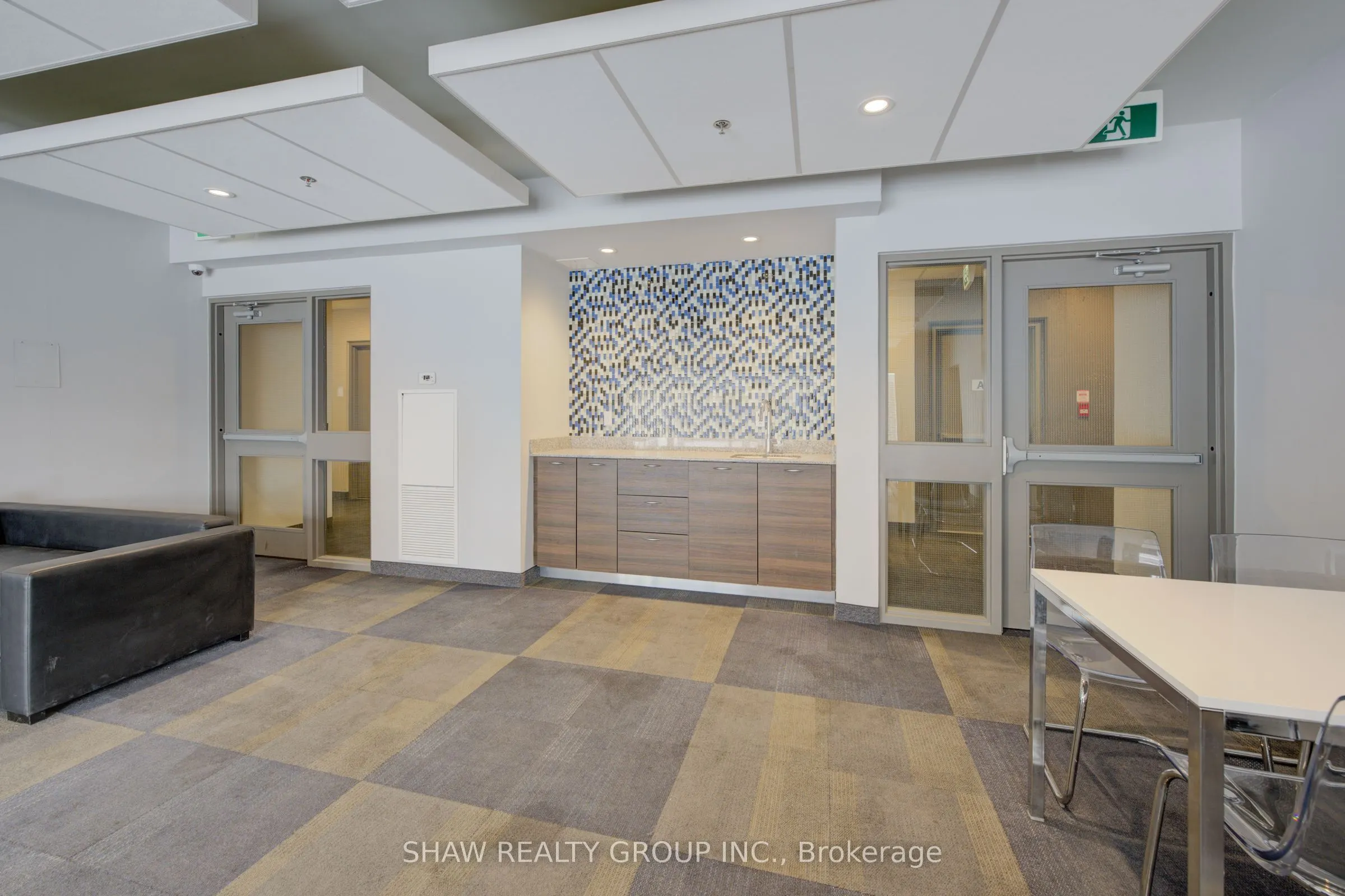 318 Spruce Street, #1203