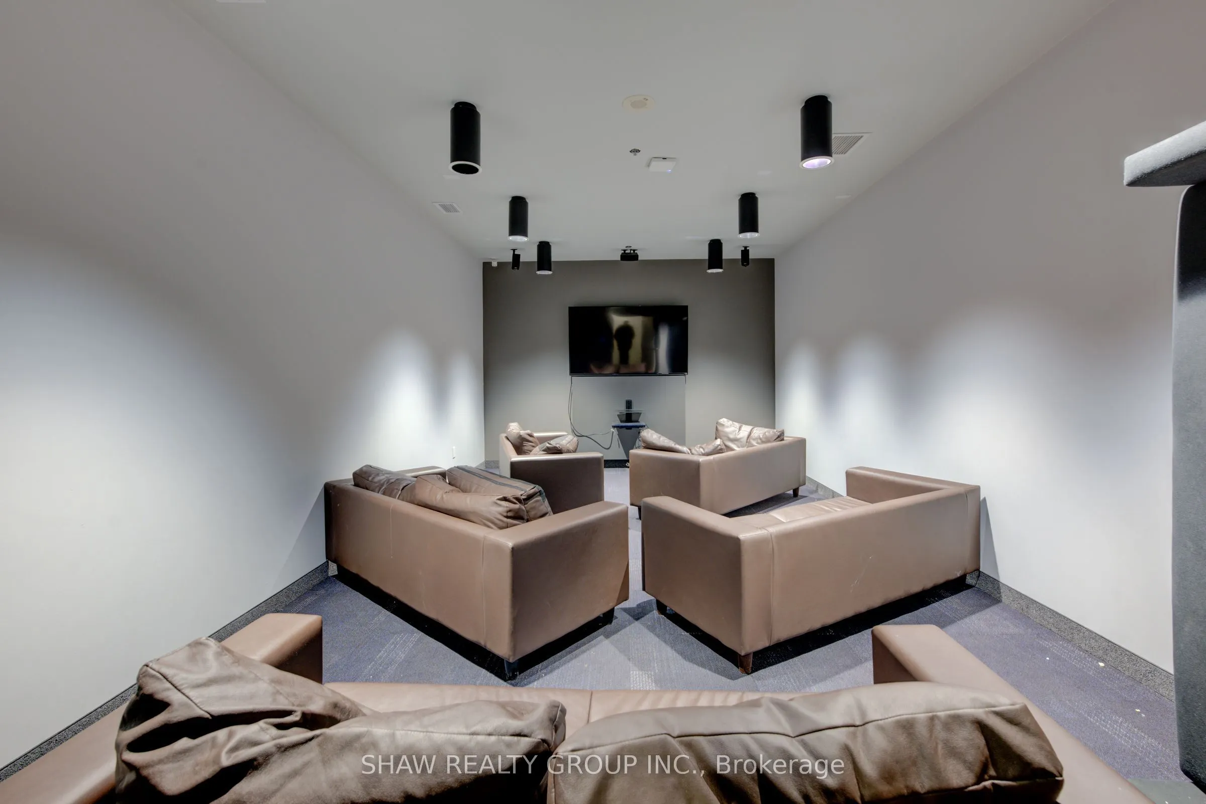 318 Spruce Street, #1203