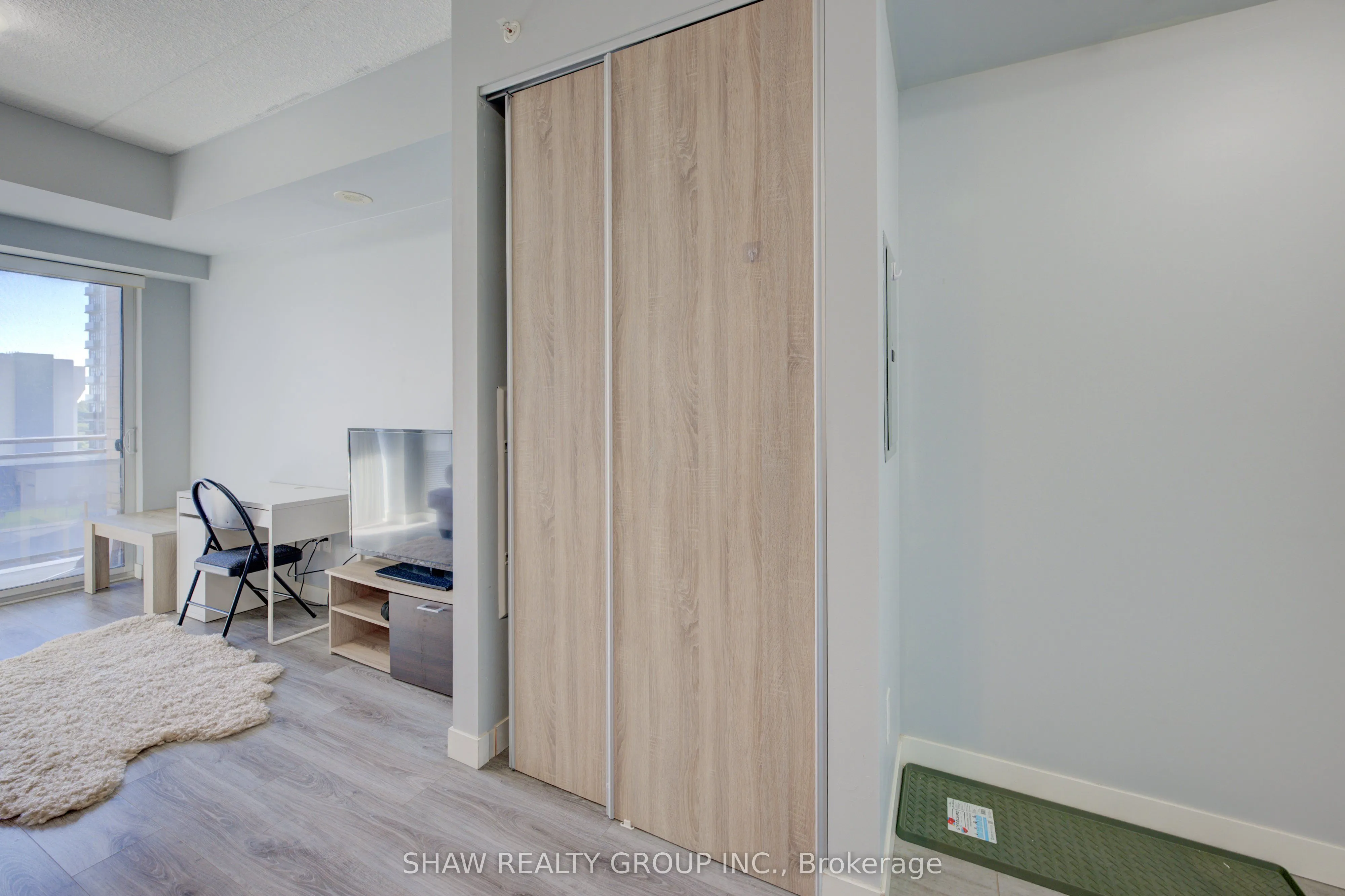 318 Spruce Street, #1203