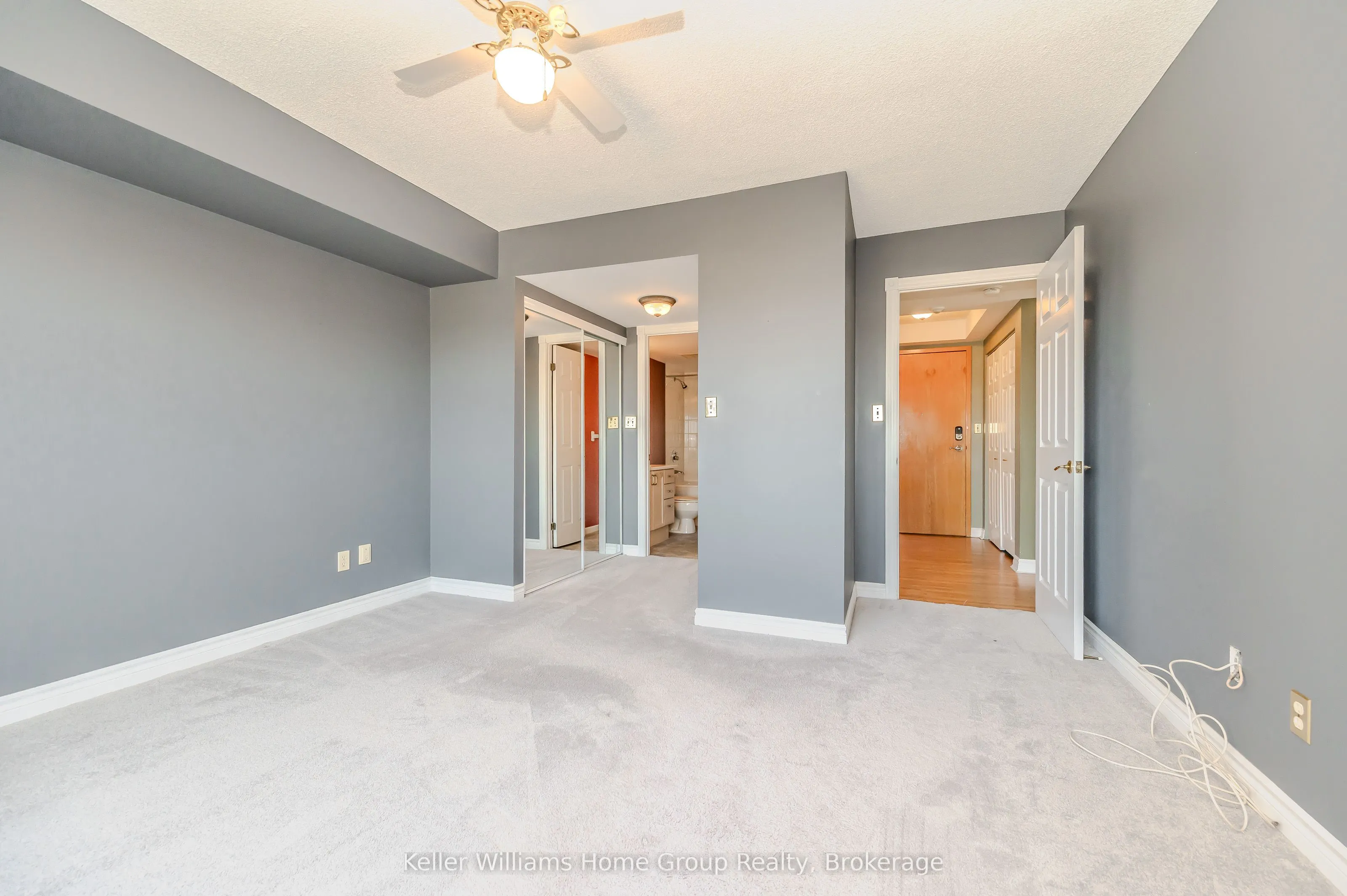 237 King Street W, #1008