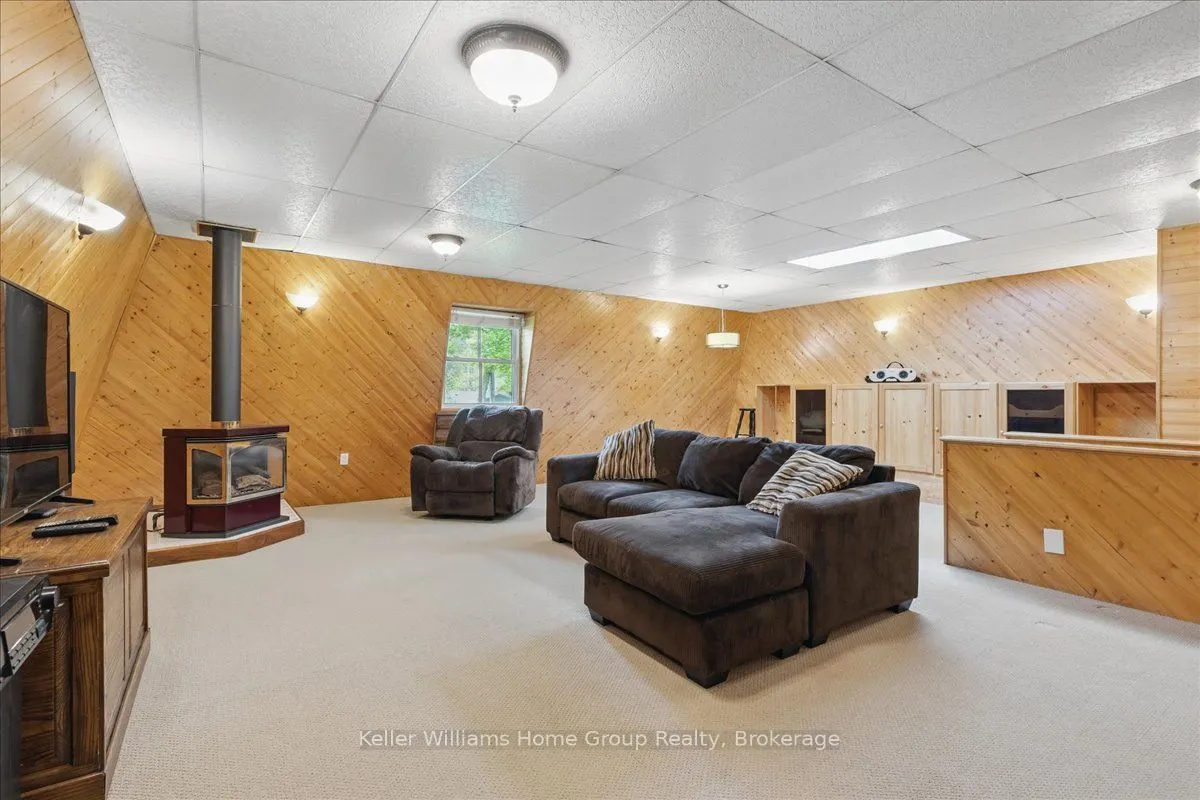 348 Old Stone Road