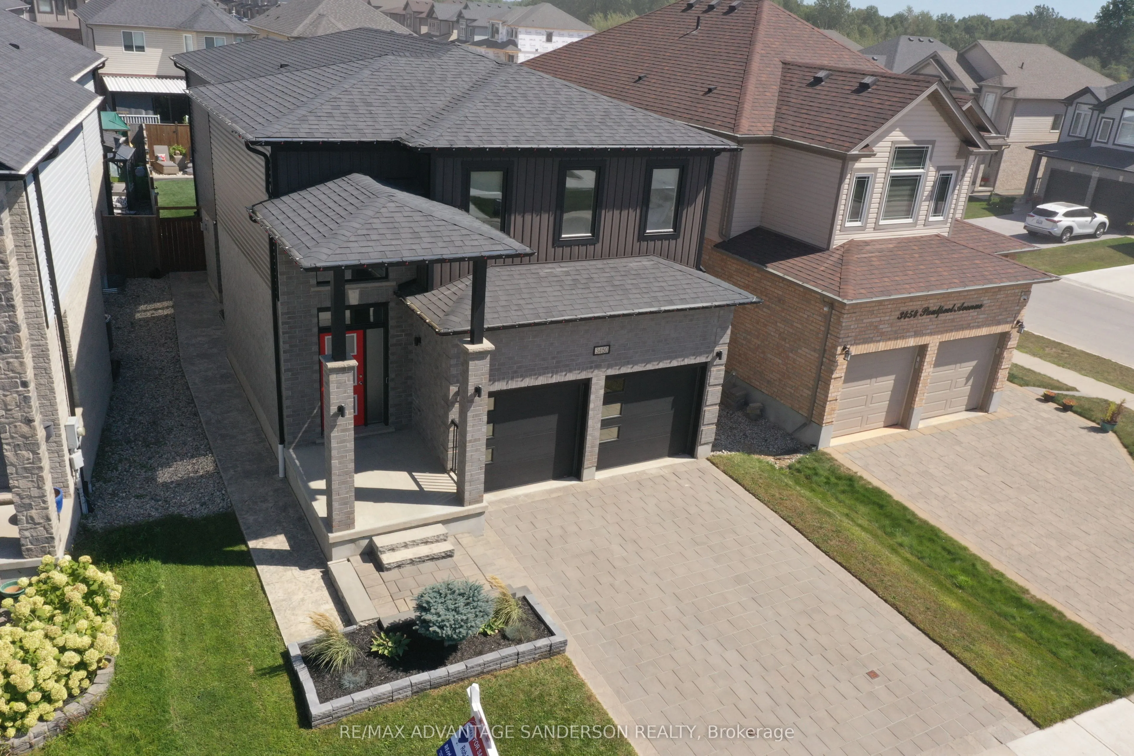 3450 Paulpeel Avenue