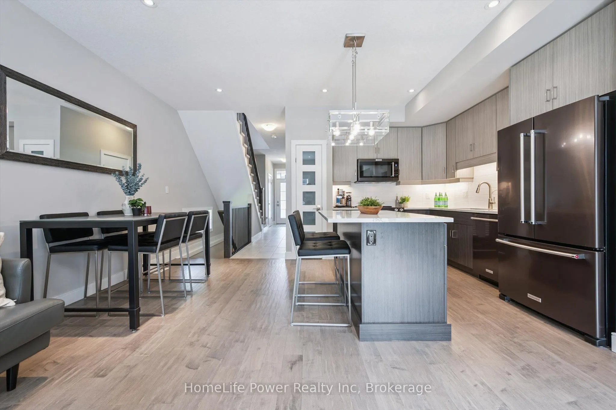 60 Arkell Road, #106