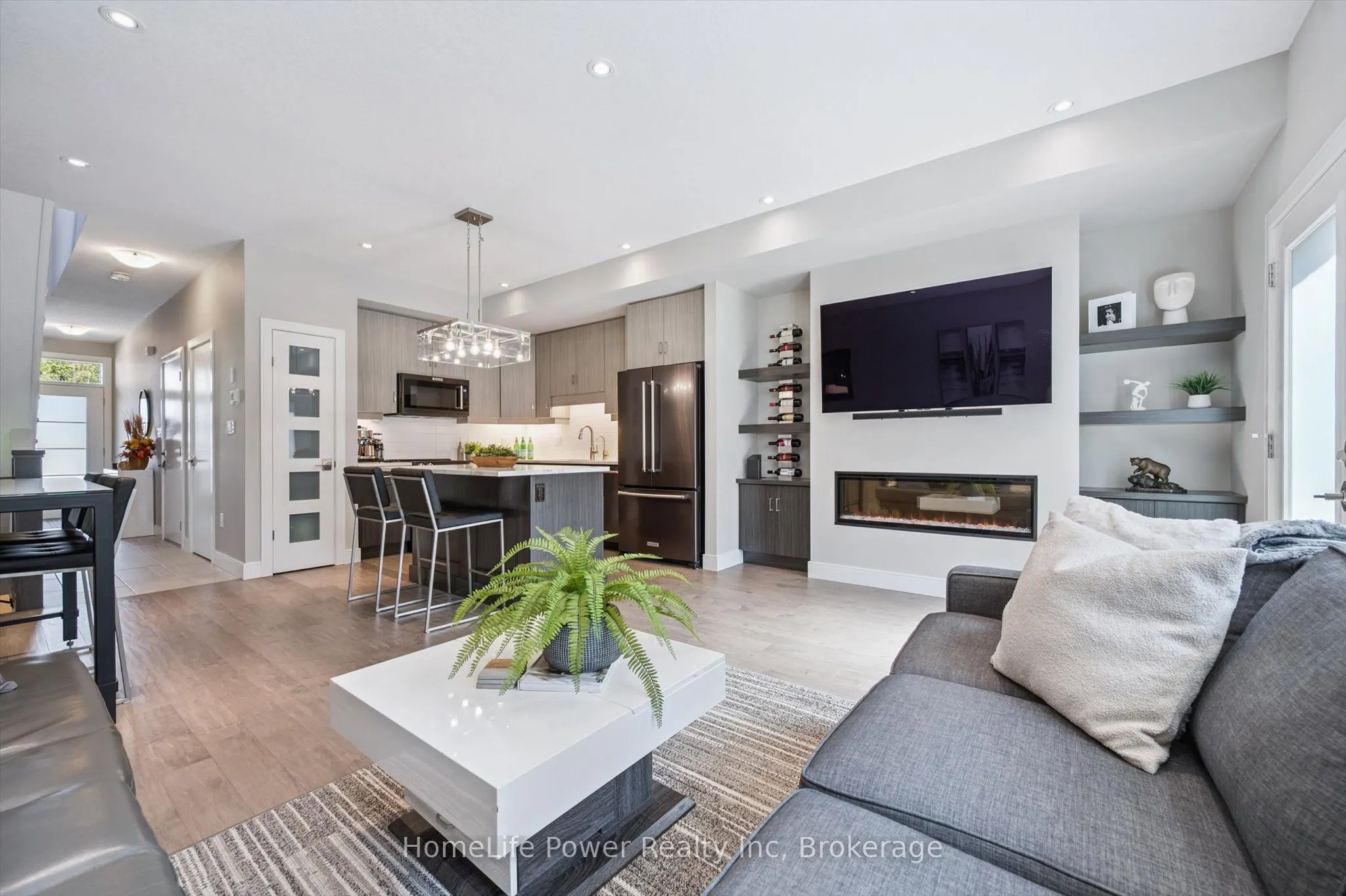 60 Arkell Road, #106