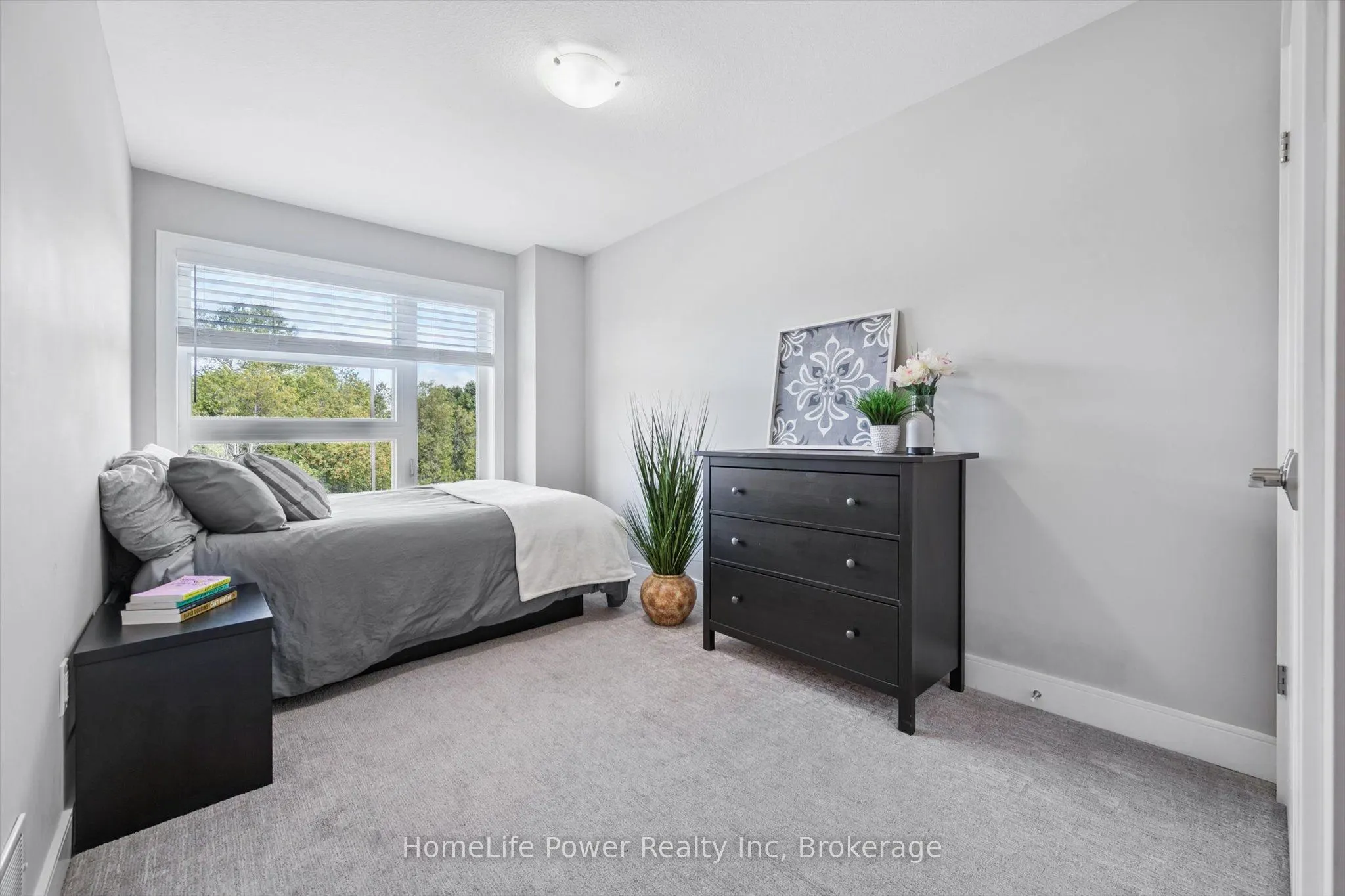 60 Arkell Road, #106