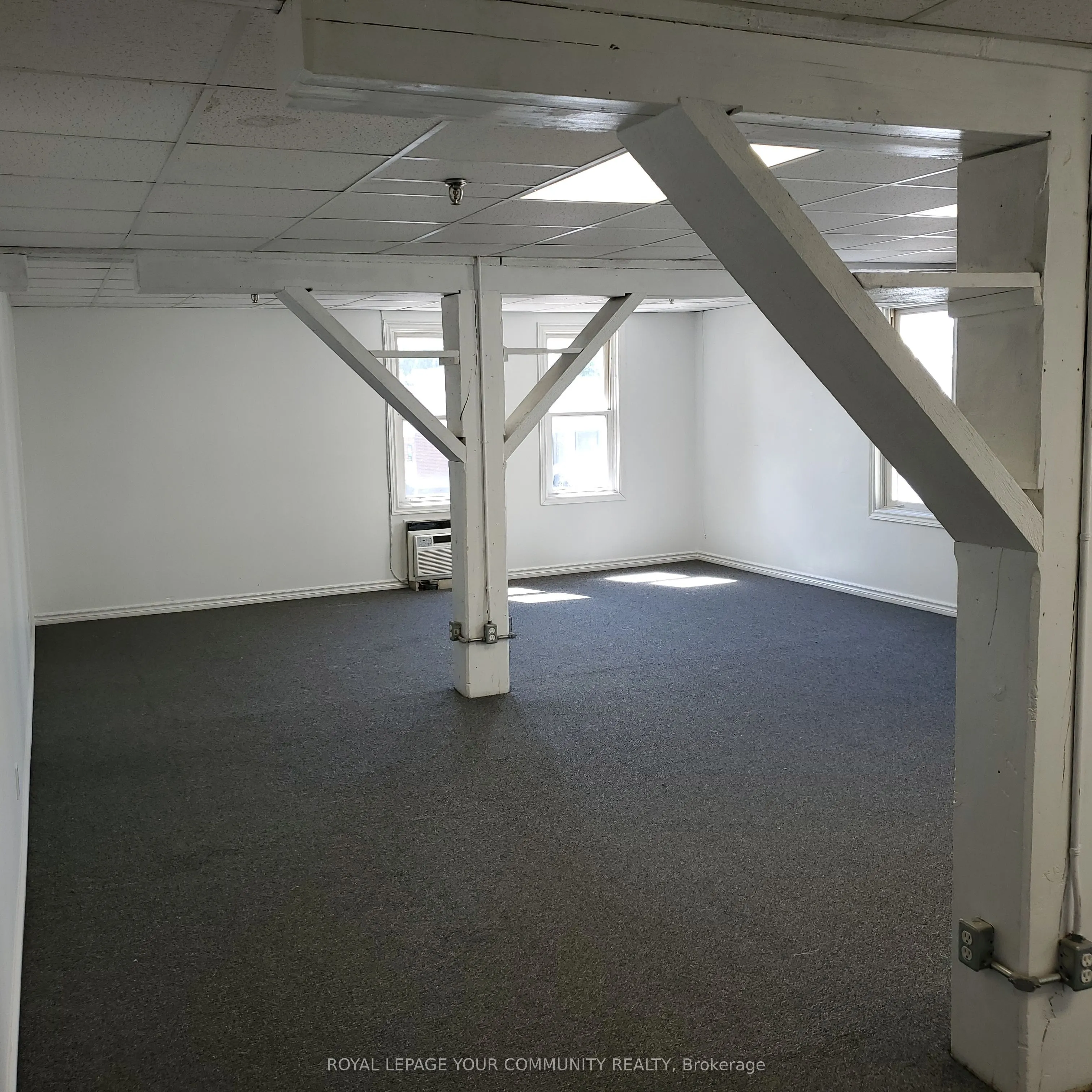172 Main Street, #208