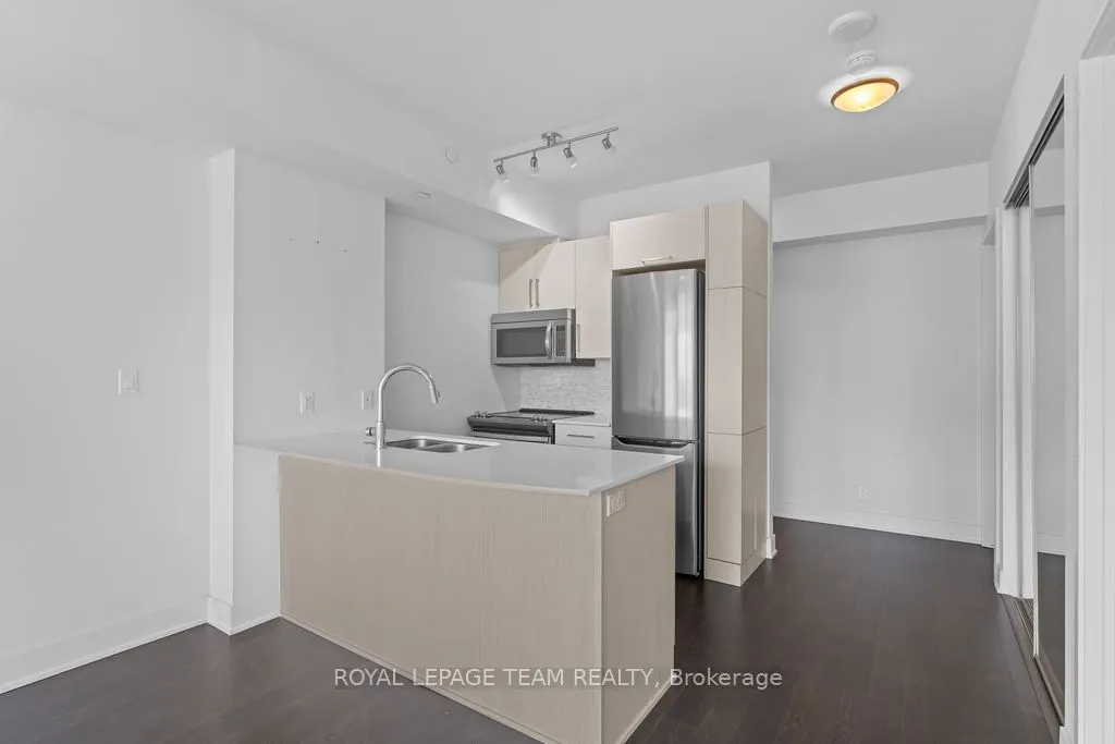 485 Richmond Road #1107