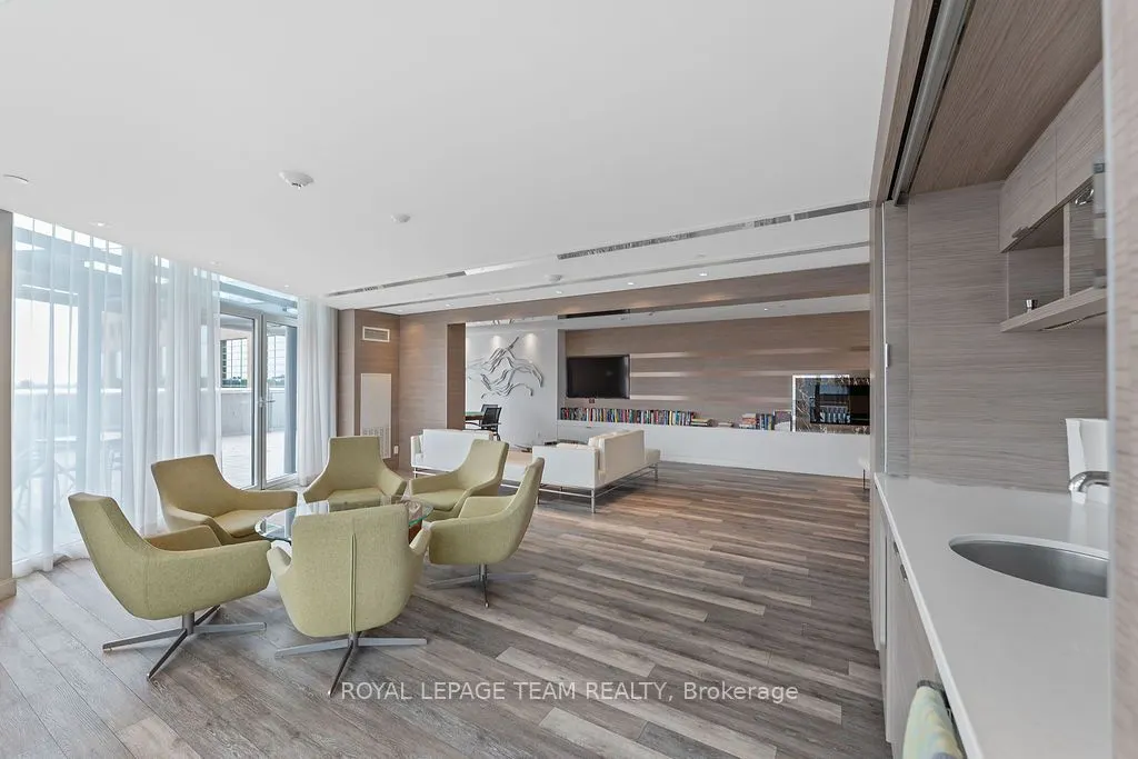 485 Richmond Road #1107